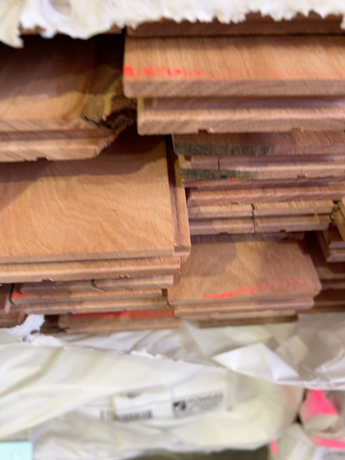 80X19 BRUSH BOX COVER GRADE FLOORING 80X19 BRUSH BOX COVER GRADE FLOORING
