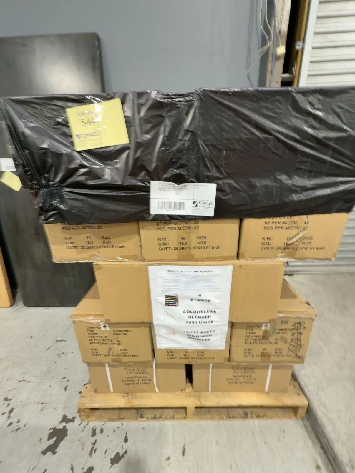 PALLET OF ASSORTED COUTURE CREATIONS CRAFT PRODUCTS, 4 STANDS, 2880 BLENDER COLOURLESS PENS, 14,112 ASSORTED COLOUR PENS, SOLD AS IS PALLET OF ASSORTED COUTURE CREATIONS CRAFT PRODUCTS, 4 STANDS, 2880 BLENDER COLOURLESS PENS, 14,112 ASSORTED COLOUR PENS, SOLD AS IS