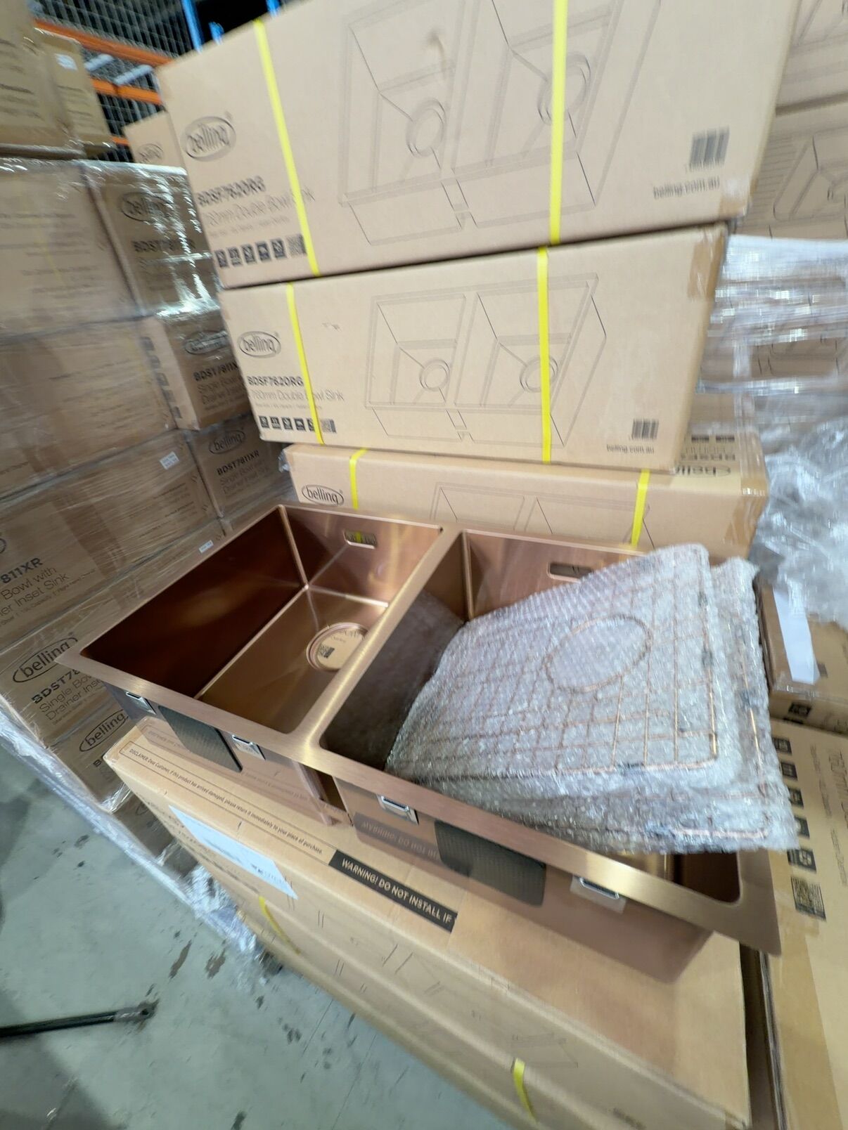 NEW BOXED BELLING ROSE GOLD SINK, DOUBLE BOWL BDSF7620RG NEW BOXED BELLING ROSE GOLD SINK, DOUBLE BOWL BDSF7620RG