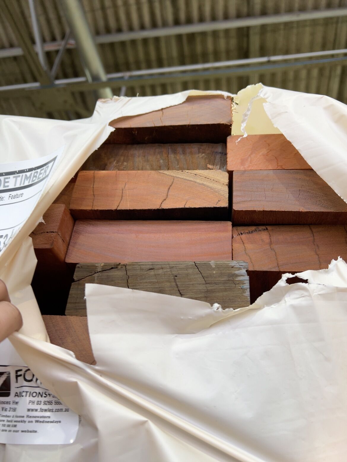 140X45 FEATURE GRADE SPOTTED GUM 140X45 FEATURE GRADE SPOTTED GUM
