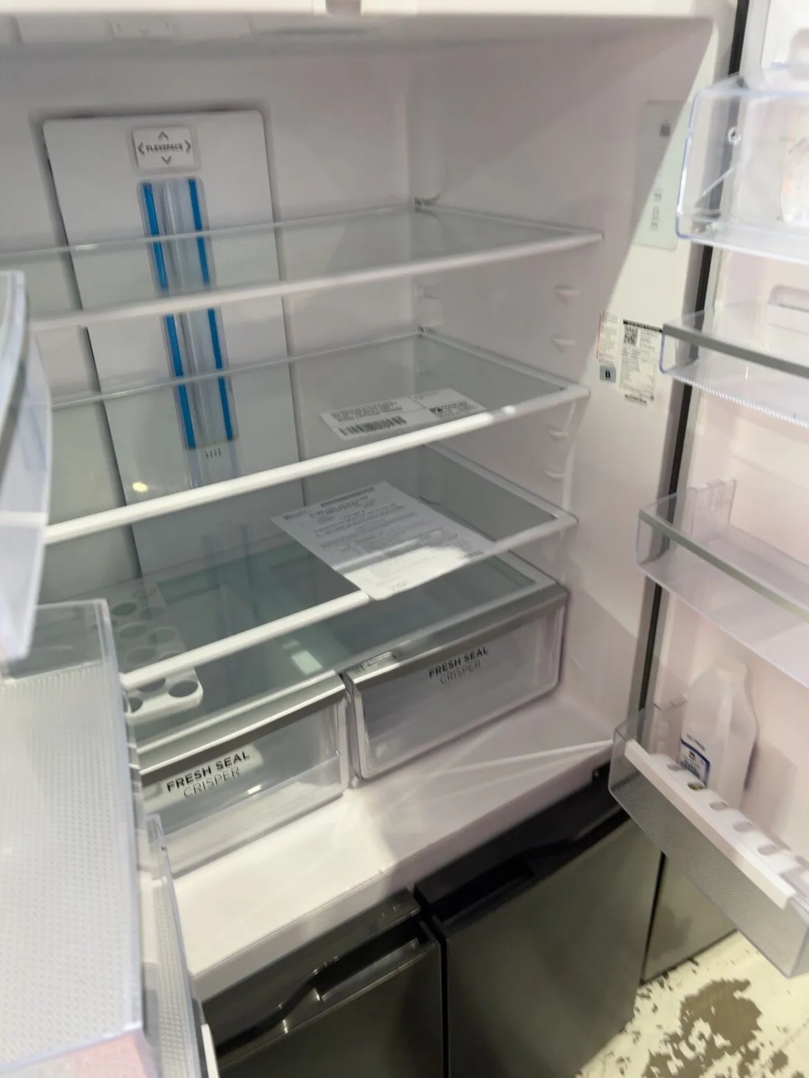 WESTINGHOUSE WQE6000BB DARK S/STEEL QUAD DOOR FRIDGE 541 LITRE, 896MM WIDE, DUAL SEALED CRISPERS WITH HUMIDITY CONTROL, 4 STAR ENERGY, FLEXIBLE INTERIORS, LOCKABLE DOOR COMPARTMENT, SPILLSAFE GLASS SHELVING, FINGERPRINT RESISTANT WITH 12 MONTH WARRANTY WESTINGHOUSE WQE6000BB DARK S/STEEL QUAD DOOR FRIDGE 541 LITRE, 896MM WIDE, DUAL SEALED CRISPERS WITH HUMIDITY CONTROL, 4 STAR ENERGY, FLEXIBLE INTERIORS, LOCKABLE DOOR COMPARTMENT, SPILLSAFE GLASS SHELVING, FINGERPRINT RESISTANT WITH 12 MONTH WARRANTY