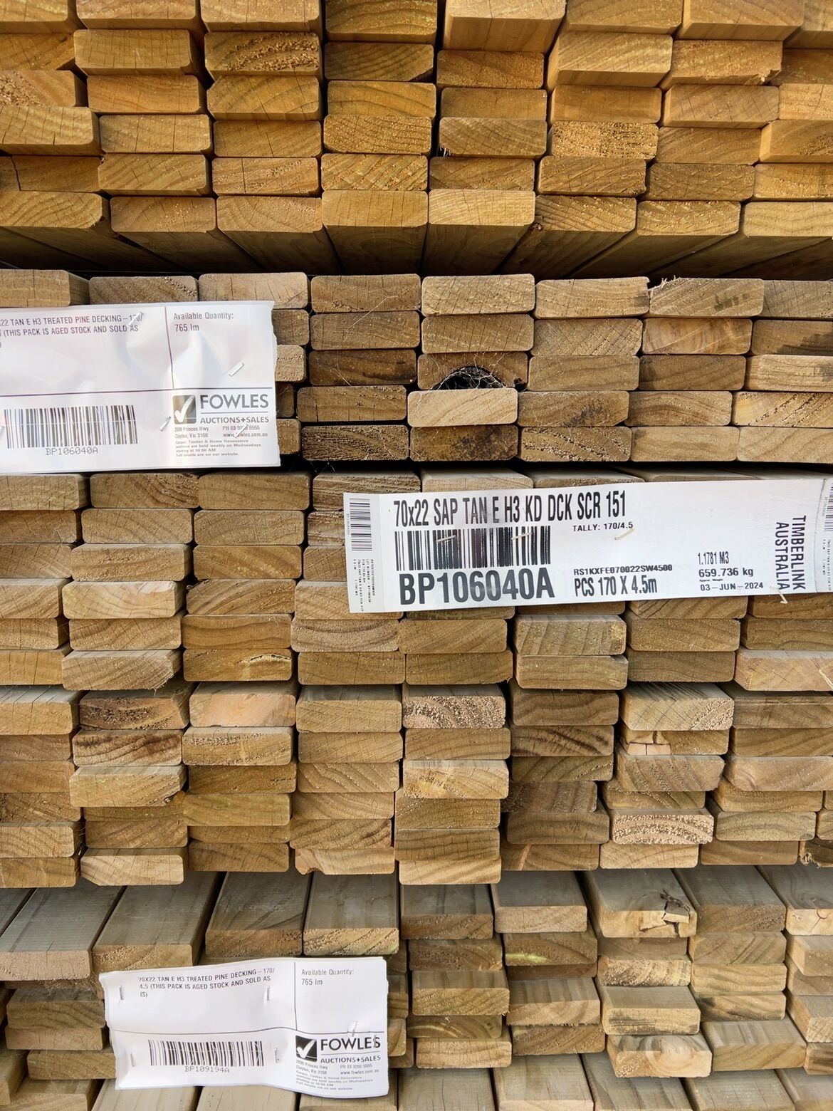 70X22 TAN E H3 TREATED PINE DECKING-170/4.5 (THIS PACK IS AGED STOCK AND SOLD AS IS) 70X22 TAN E H3 TREATED PINE DECKING-170/4.5 (THIS PACK IS AGED STOCK AND SOLD AS IS)