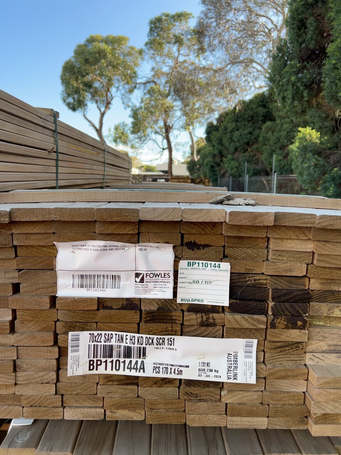 70X22 TAN E H3 TREATED PINE DECKING-170/4.5 (THIS PACK IS AGED STOCK AND SOLD AS IS) 70X22 TAN E H3 TREATED PINE DECKING-170/4.5 (THIS PACK IS AGED STOCK AND SOLD AS IS)