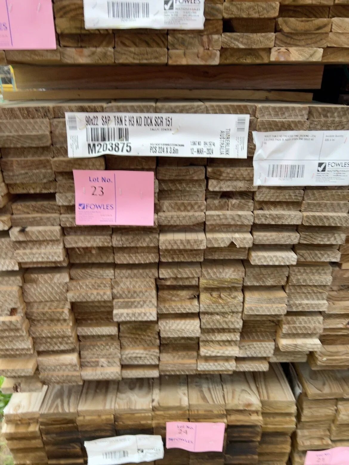 90X22 TAN E H3 TREATED PINE DECKING-224/3.6 (THIS PACK IS AGED STOCK AND SOLD AS IS) 90X22 TAN E H3 TREATED PINE DECKING-224/3.6 (THIS PACK IS AGED STOCK AND SOLD AS IS)