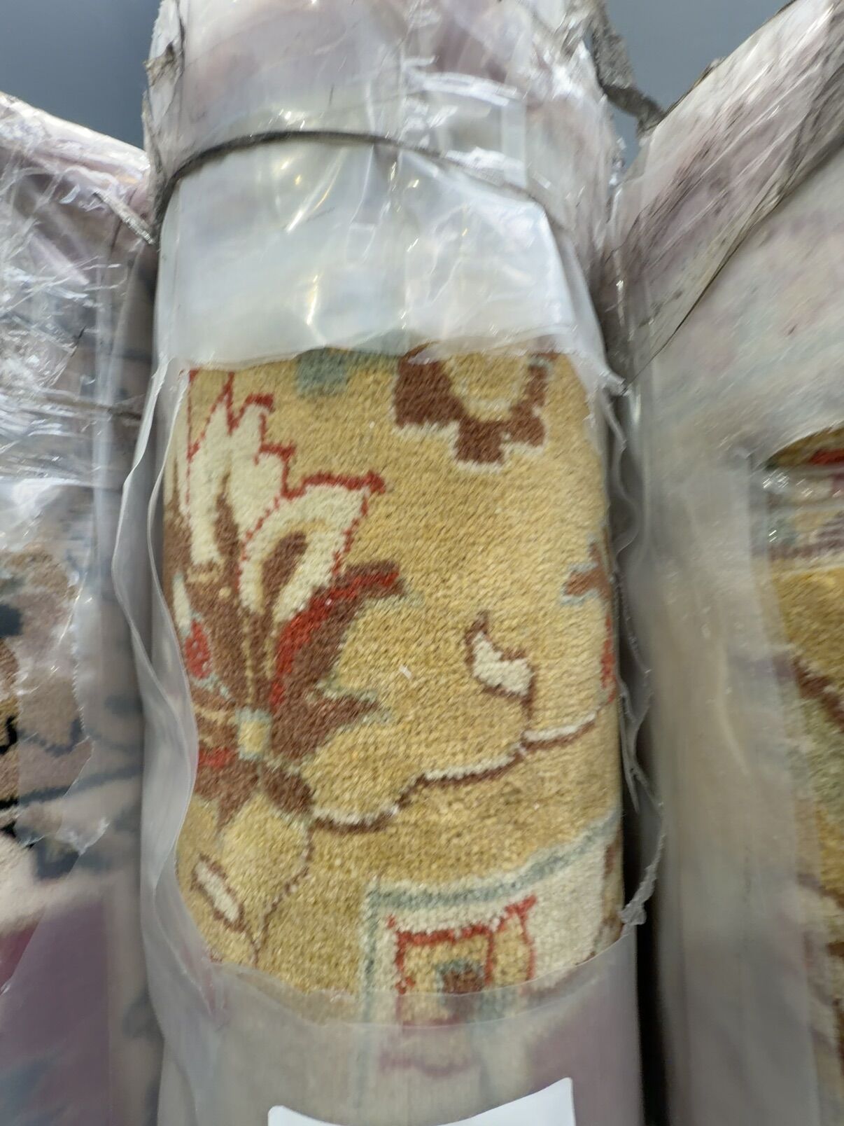 BRAND NEW PURE NZ WOOL RUG 1900MM X 2800MM RRP$999, SOLD AS IS BRAND NEW PURE NZ WOOL RUG 1900MM X 2800MM RRP$999, SOLD AS IS