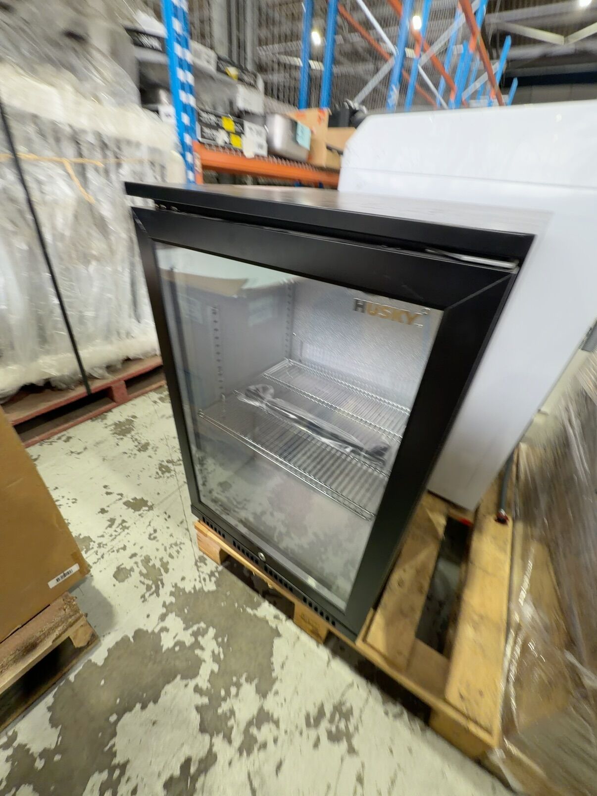 PALLET OF NON WORKING APPLIANCES - PARTS ONLY, HUSKY FRIDGE AND WESTINGHOUSE 8KG TOP LOAD WASHING MACHINE SOLD AS IS NO WARRANTY PALLET OF NON WORKING APPLIANCES - PARTS ONLY, HUSKY FRIDGE AND WESTINGHOUSE 8KG TOP LOAD WASHING MACHINE SOLD AS IS NO WARRANTY