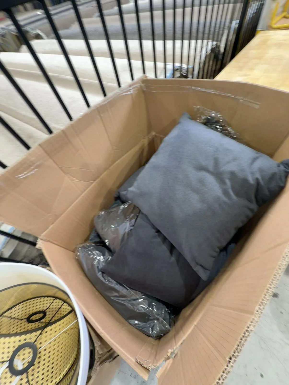 EX STAGING - LARGE BOX OF CUSHIONS, SOLD AS IS EX STAGING - LARGE BOX OF CUSHIONS, SOLD AS IS