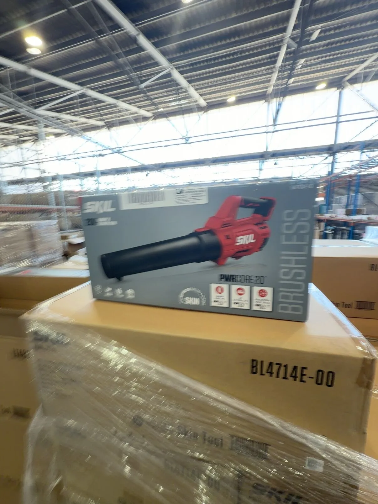 NEW SKIL PWRCORE 20V BRUSHLESS BLOWER 680M3/H, SKIN ONLY (NO BATTERY) RRP$ 149, BL4714E-00 NEW SKIL PWRCORE 20V BRUSHLESS BLOWER 680M3/H, SKIN ONLY (NO BATTERY) RRP$ 149, BL4714E-00