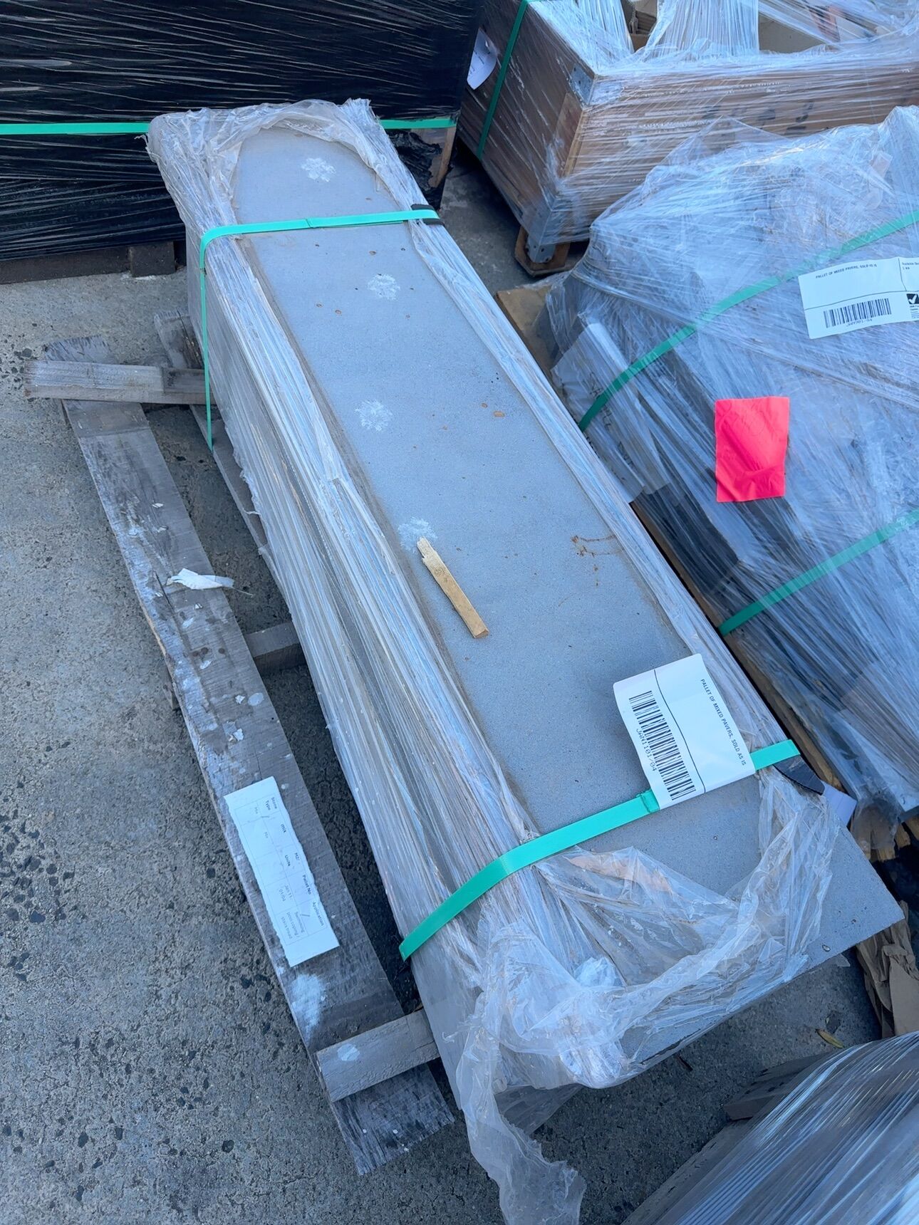 PALLET OF MIXED PAVERS, SOLD AS IS PALLET OF MIXED PAVERS, SOLD AS IS