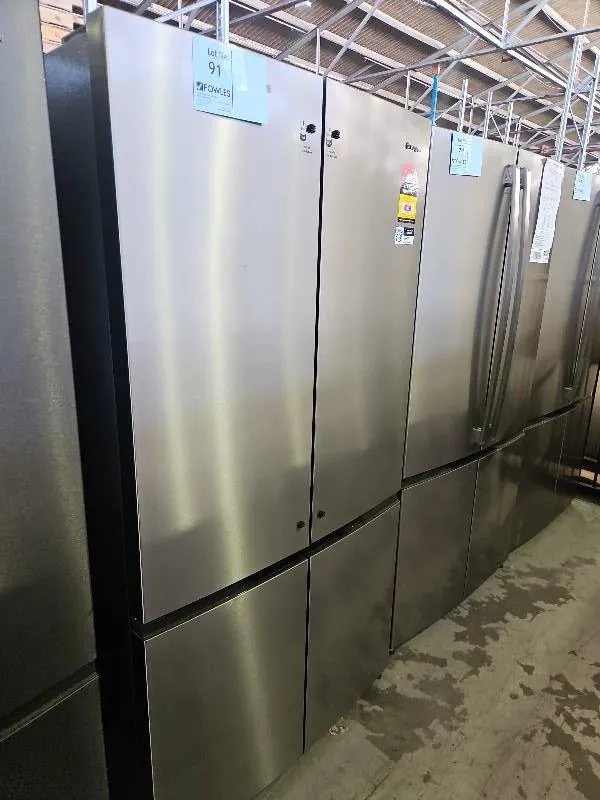 WESTINGHOUSE WQE6000SB S/STEEL QUAD DOOR FRIDGE 541 LITRE, 896MM WIDE, DUAL SEALED CRISPERS WITH HUMIDITY CONTROL, 4 STAR ENERGY, FLEXIBLE INTERIORS, LOCKABLE DOOR COMPARTMENT, SPILLSAFE GLASS SHELVING, FINGERPRINT RESISTANT WITH 12 MONTH WARRANTY WESTINGHOUSE WQE6000SB S/STEEL QUAD DOOR FRIDGE 541 LITRE, 896MM WIDE, DUAL SEALED CRISPERS WITH HUMIDITY CONTROL, 4 STAR ENERGY, FLEXIBLE INTERIORS, LOCKABLE DOOR COMPARTMENT, SPILLSAFE GLASS SHELVING, FINGERPRINT RESISTANT WITH 12 MONTH WARRANTY