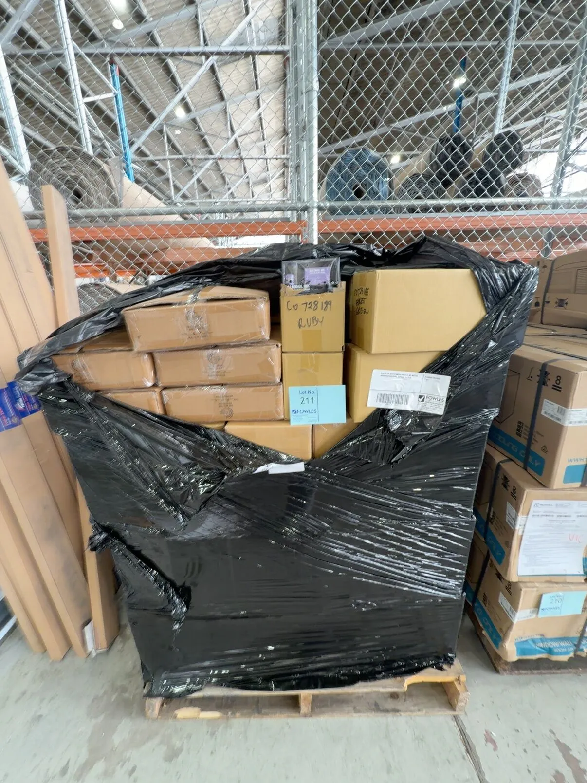 PALLET OF STAYZ INKPAD WITH 12 ML BOTTLE, ASSORTED COLOURS, APPROX 2622PCS PALLET OF STAYZ INKPAD WITH 12 ML BOTTLE, ASSORTED COLOURS, APPROX 2622PCS