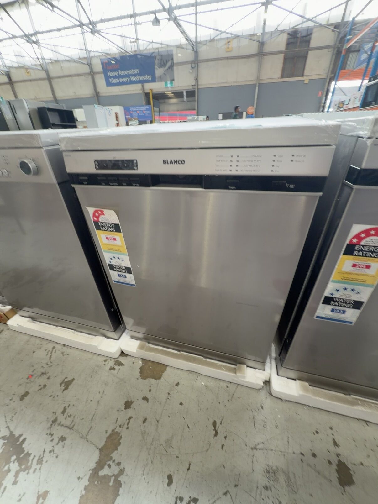 NEW BLANCO BDW3458X S/STEEL 600MM DISHWASHER, SOLD AS IS NO WARRANTY NEW BLANCO BDW3458X S/STEEL 600MM DISHWASHER, SOLD AS IS NO WARRANTY