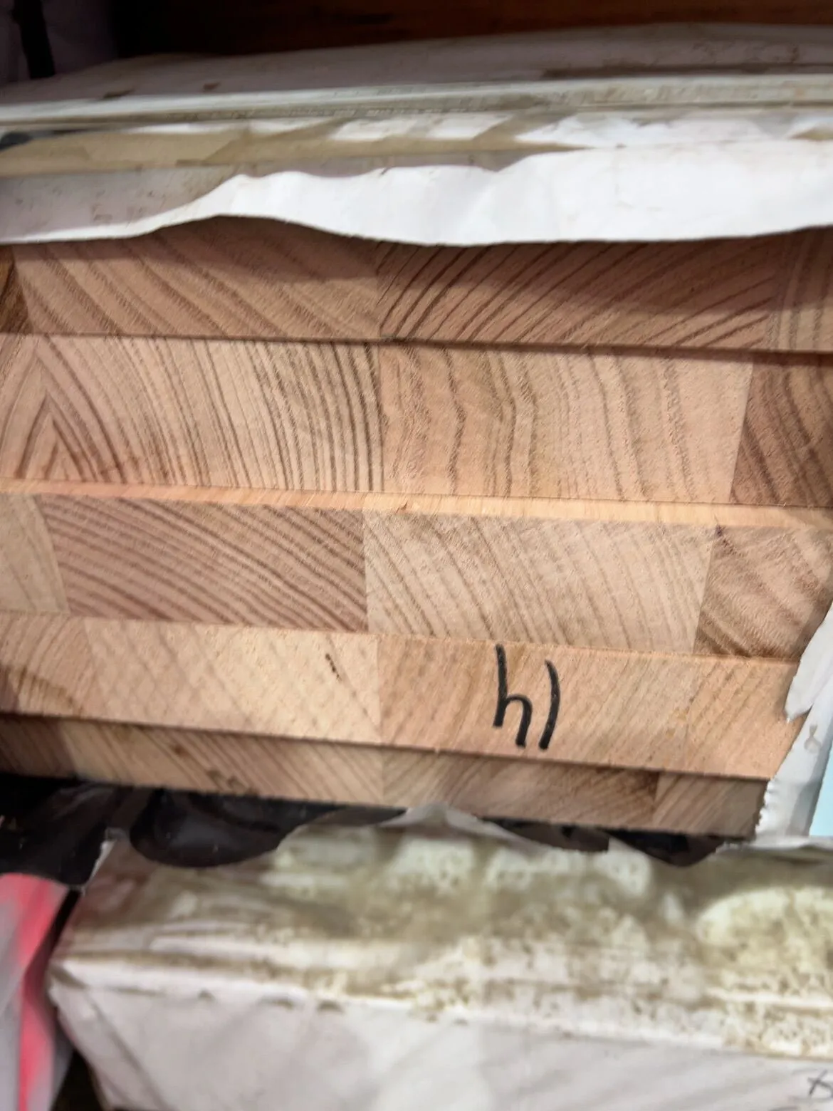 285X33 AUS OAK DAR LAM SELECT GRADE KD HARDWOOD STAIR TREADS- 6/1.0 285X33 AUS OAK DAR LAM SELECT GRADE KD HARDWOOD STAIR TREADS- 6/1.0