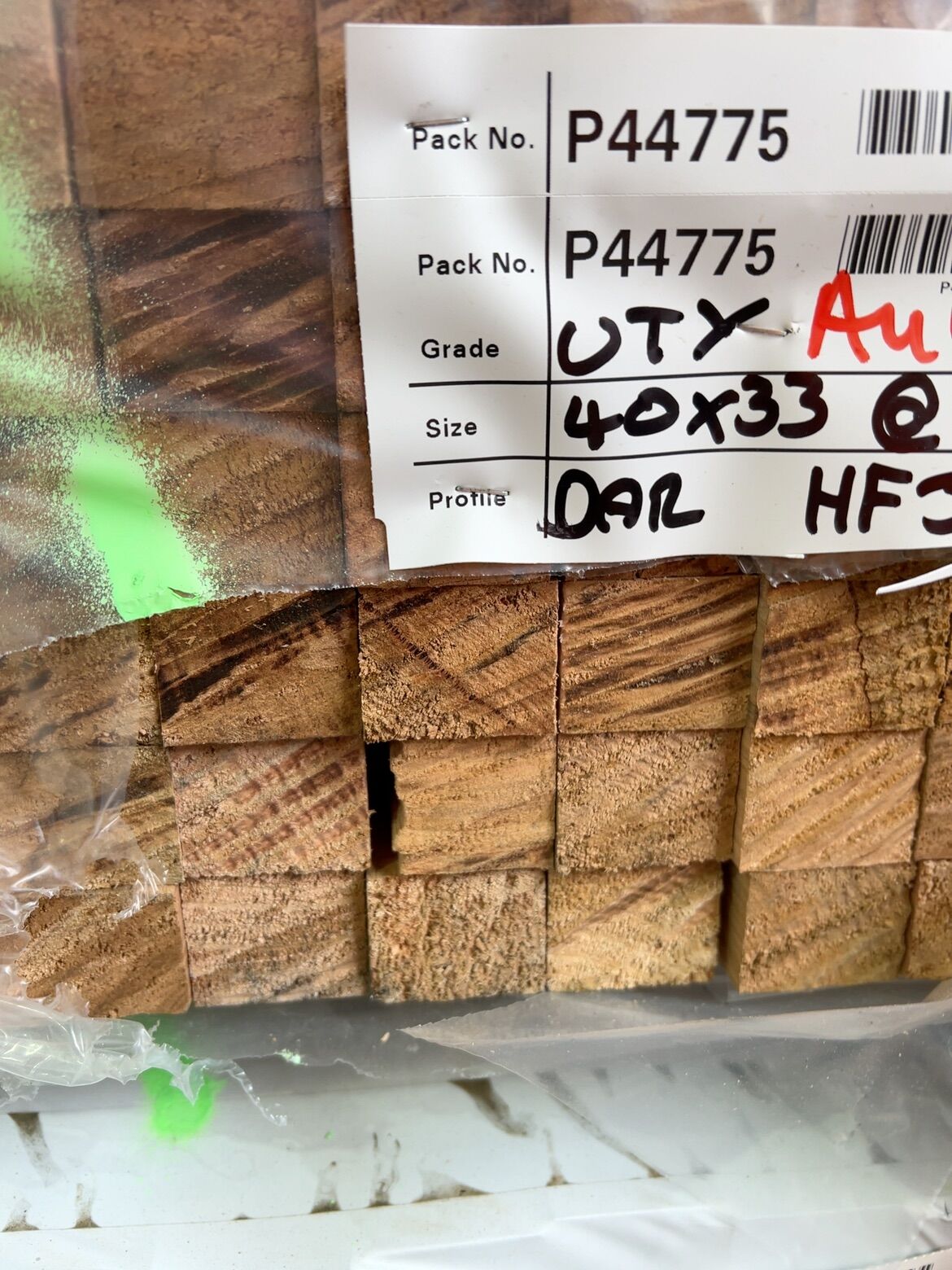 40X33 AUS OAK DAR F/J KD HARDWOOD 40X33 AUS OAK DAR F/J KD HARDWOOD