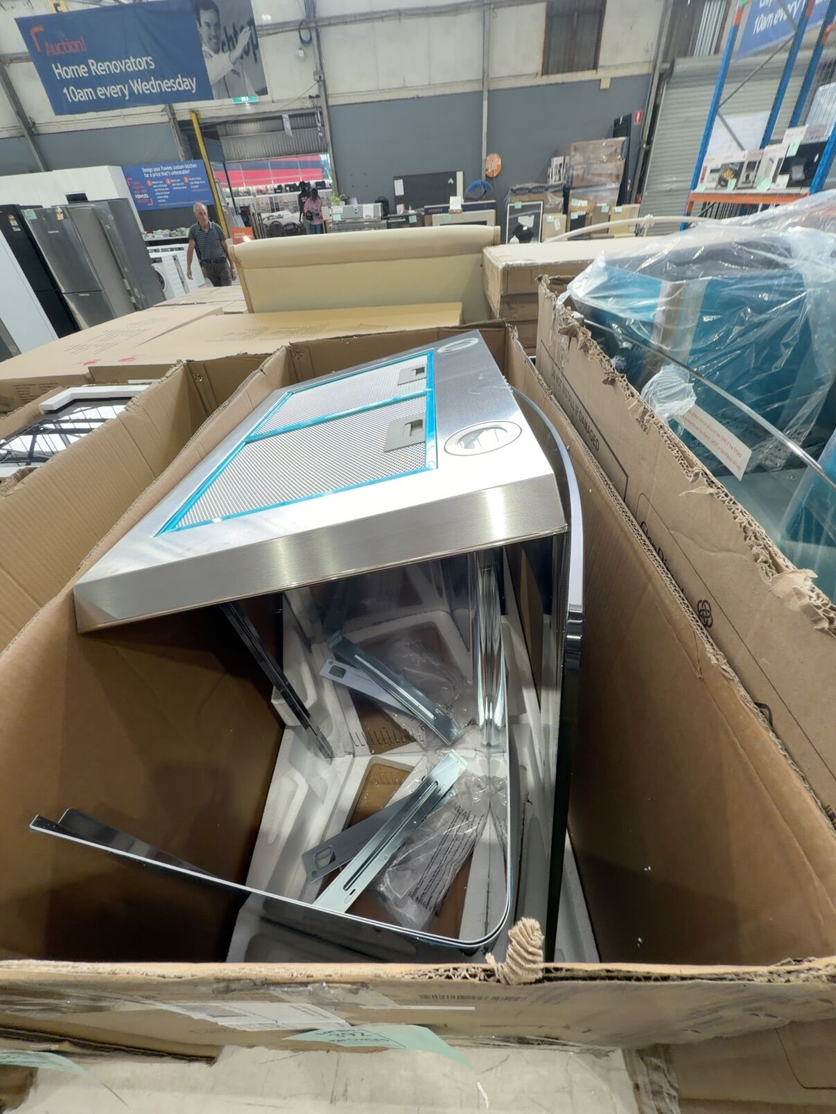 EX DISPLAY ARC AAS9SE3 900MM CHIMNEY RANGEHOOD, 3 MONTH WARRANTY EX DISPLAY ARC AAS9SE3 900MM CHIMNEY RANGEHOOD, 3 MONTH WARRANTY