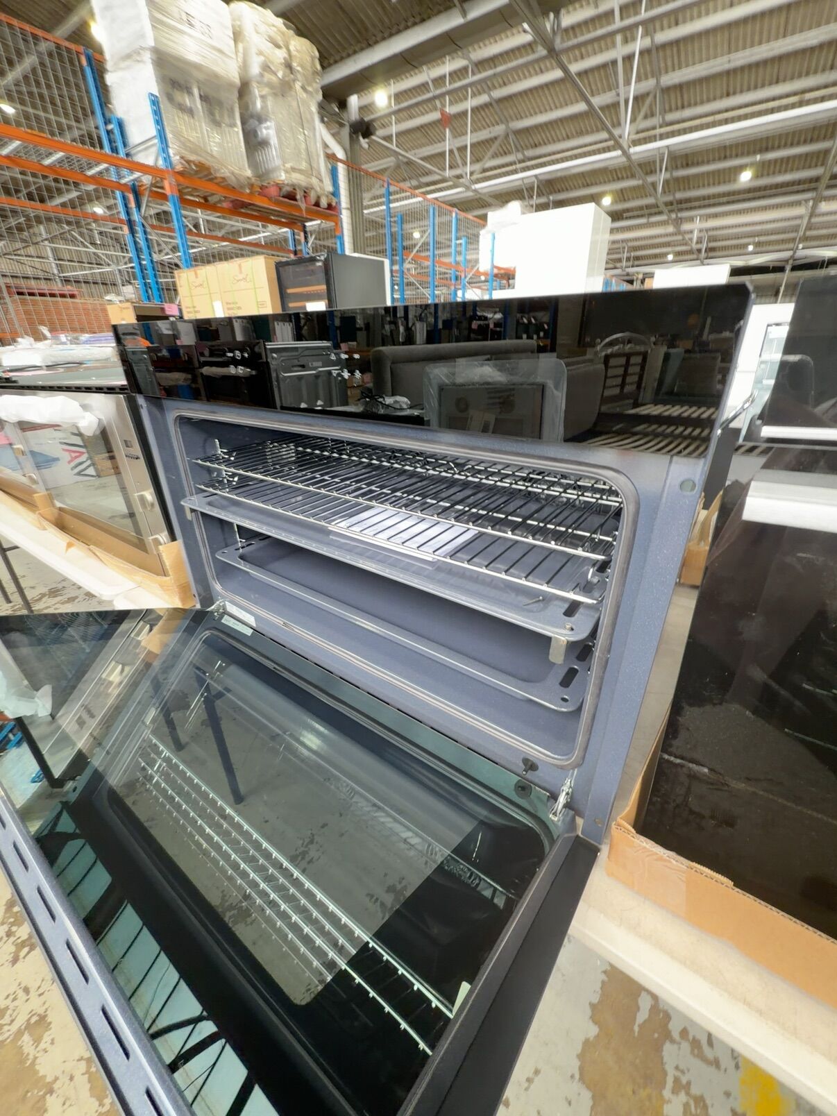 EX DISPLAY BELLING BDO9611BK 900MM ELECTRIC OVEN WITH 8 COOKING FUNCTIONS, MADE IN ITALY, RRP$3899 MONTH WARRANTY EX DISPLAY BELLING BDO9611BK 900MM ELECTRIC OVEN WITH 8 COOKING FUNCTIONS, MADE IN ITALY, RRP$3899 MONTH WARRANTY