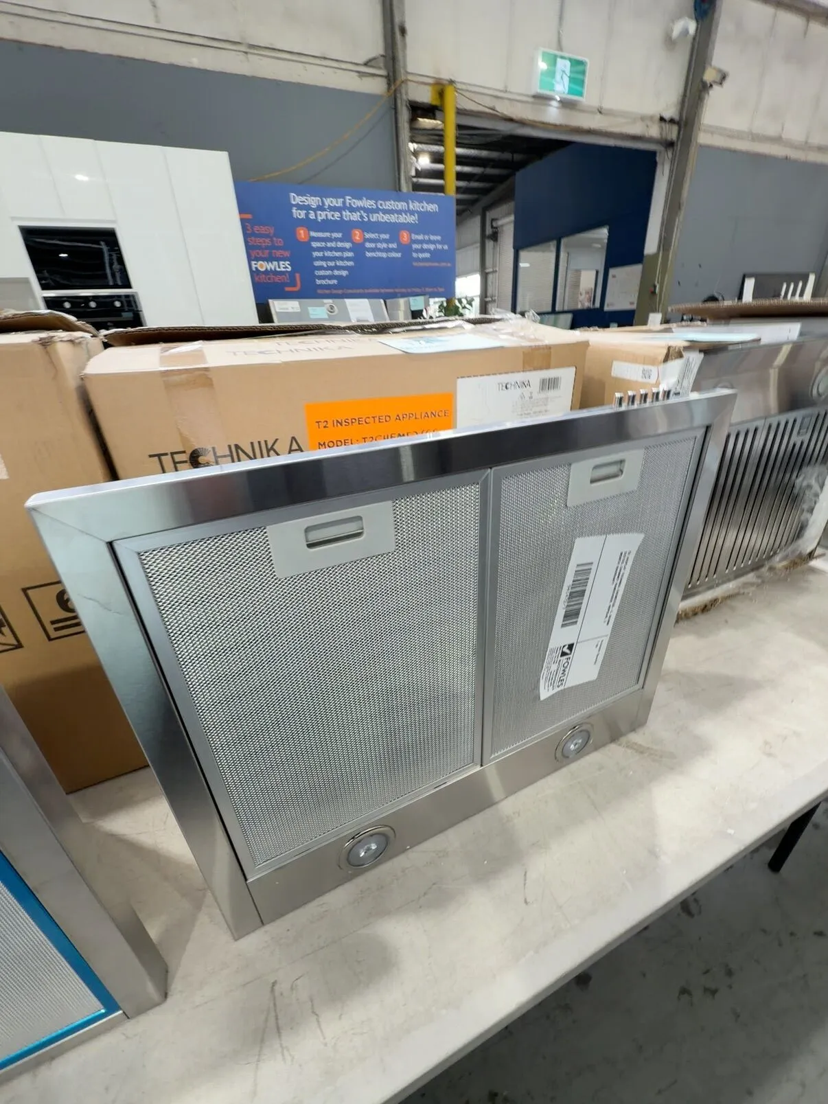 EX DISPLAY TECHNIKA CHEM52C6S-5, 600MM S/STEEL CHIMNEY RANGEHOOD, RRP$549, 3 MONTH WARRANTY EX DISPLAY TECHNIKA CHEM52C6S-5, 600MM S/STEEL CHIMNEY RANGEHOOD, RRP$549, 3 MONTH WARRANTY