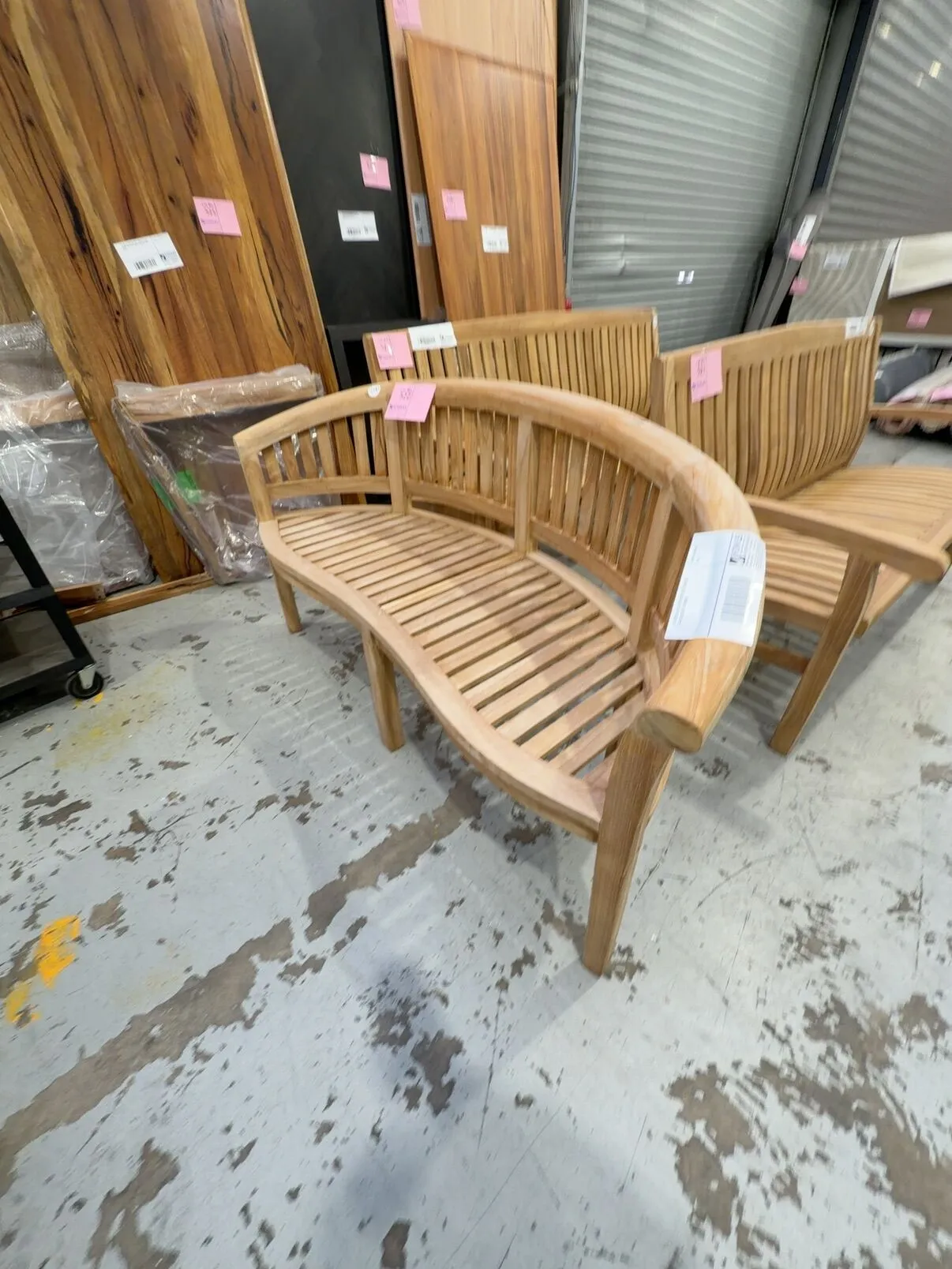 EX DISPLAY PLANTATION TEAK CURVED GARDEN SEAT 1500MM EX DISPLAY PLANTATION TEAK CURVED GARDEN SEAT 1500MM