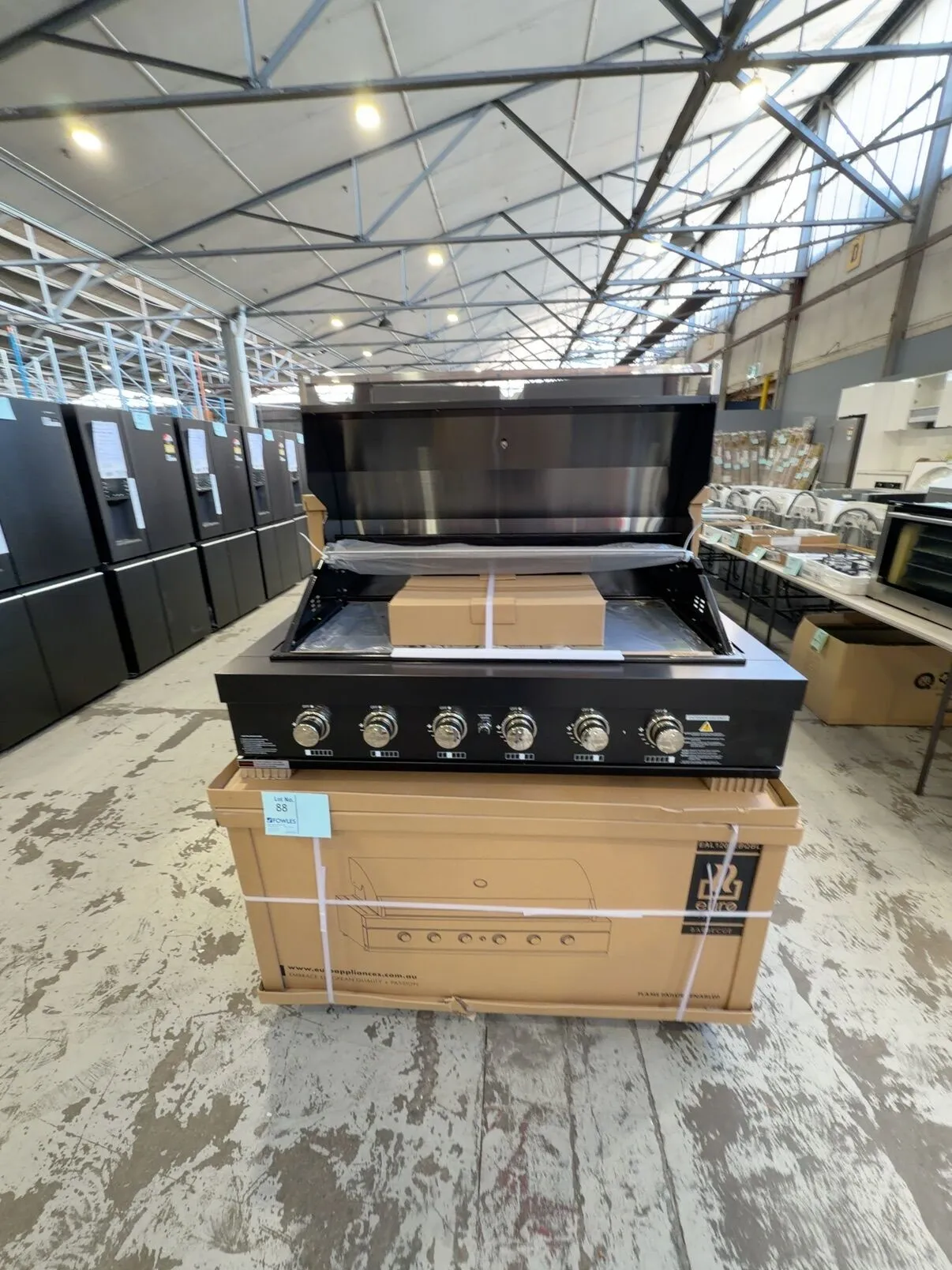 NEW 1200MM BLACK BUILT IN BBQ, LPG WITH 6 BURNERS WITH, S/STEEL WARMING RACK, 3 YEAR WARRANTY EAL1200BRQBL RRP$2999 NEW 1200MM BLACK BUILT IN BBQ, LPG WITH 6 BURNERS WITH, S/STEEL WARMING RACK, 3 YEAR WARRANTY EAL1200BRQBL RRP$2999