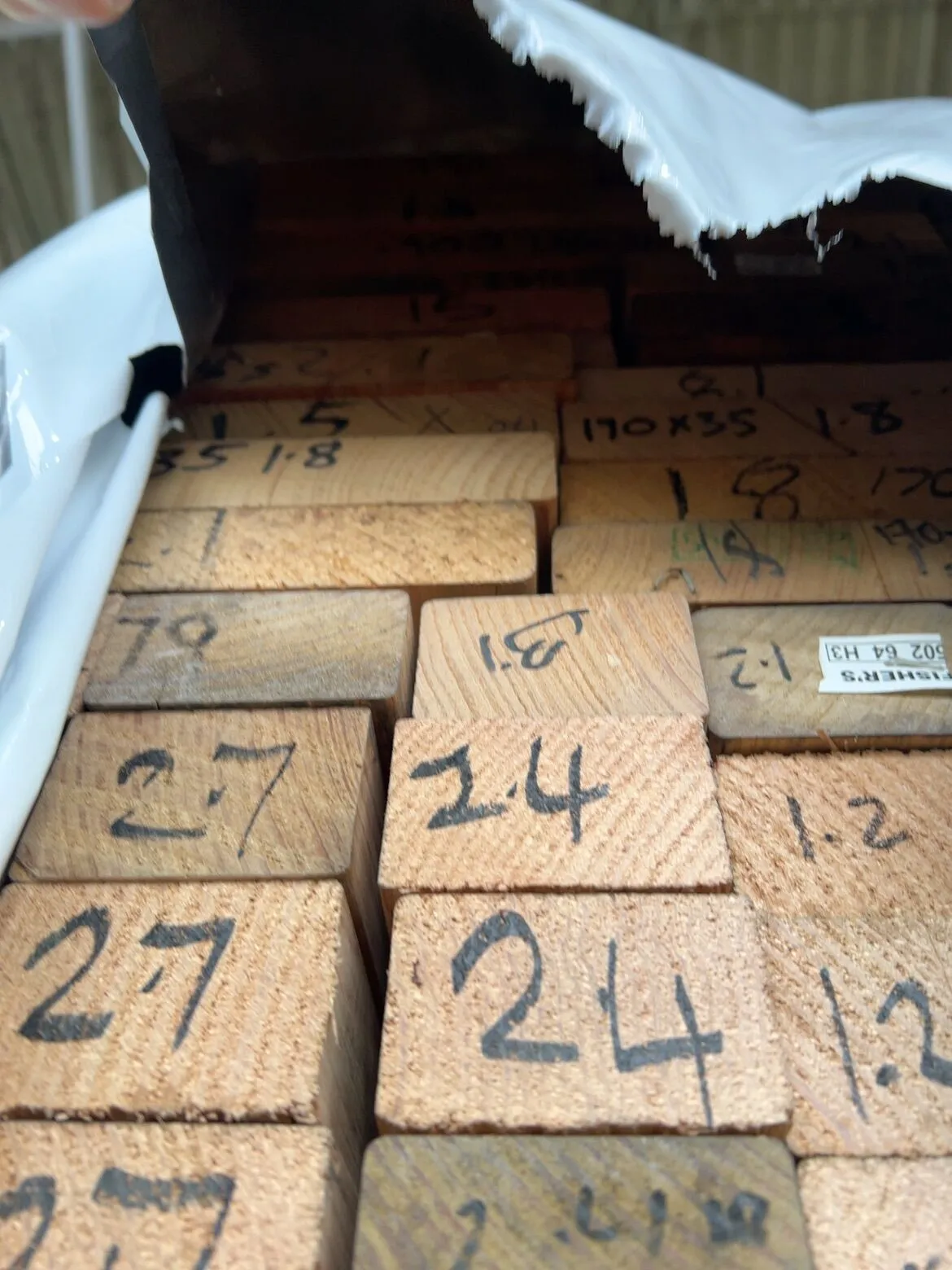 MIXED PACK OF F17 HARDWOOD, SCREENING AND DAR HARDWOOD MIXED PACK OF F17 HARDWOOD, SCREENING AND DAR HARDWOOD