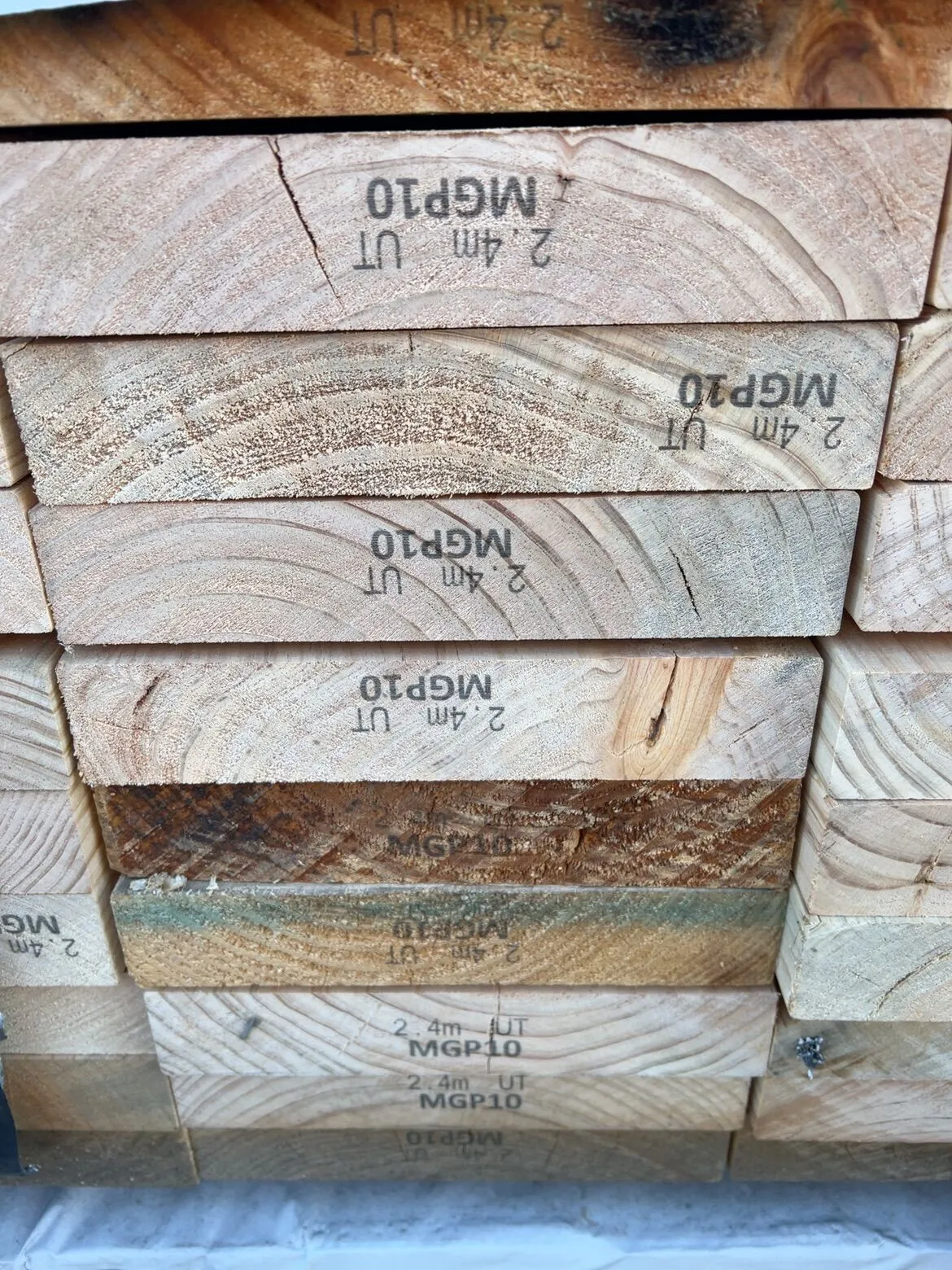 240X45 MGP10 PINE-35/2.4 (THIS PACK IS AGED STOCK AND SOLD AS IS) 240X45 MGP10 PINE-35/2.4 (THIS PACK IS AGED STOCK AND SOLD AS IS)