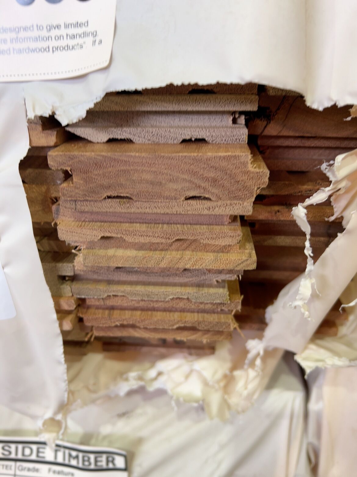 80X19 FEATURE GRADE SPOTTED GUM FLOORING 80X19 FEATURE GRADE SPOTTED GUM FLOORING