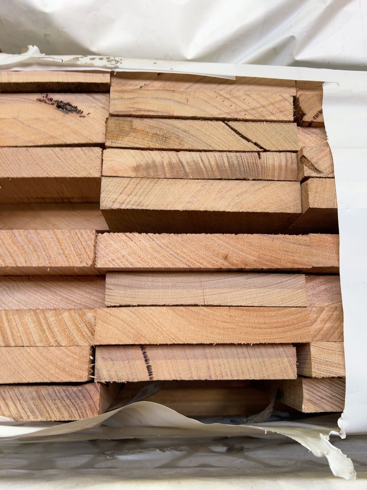 150X25 SOUTHERN ASH FEATURE GRADE SKIP DRESSED KD HARDWOOD 150X25 SOUTHERN ASH FEATURE GRADE SKIP DRESSED KD HARDWOOD