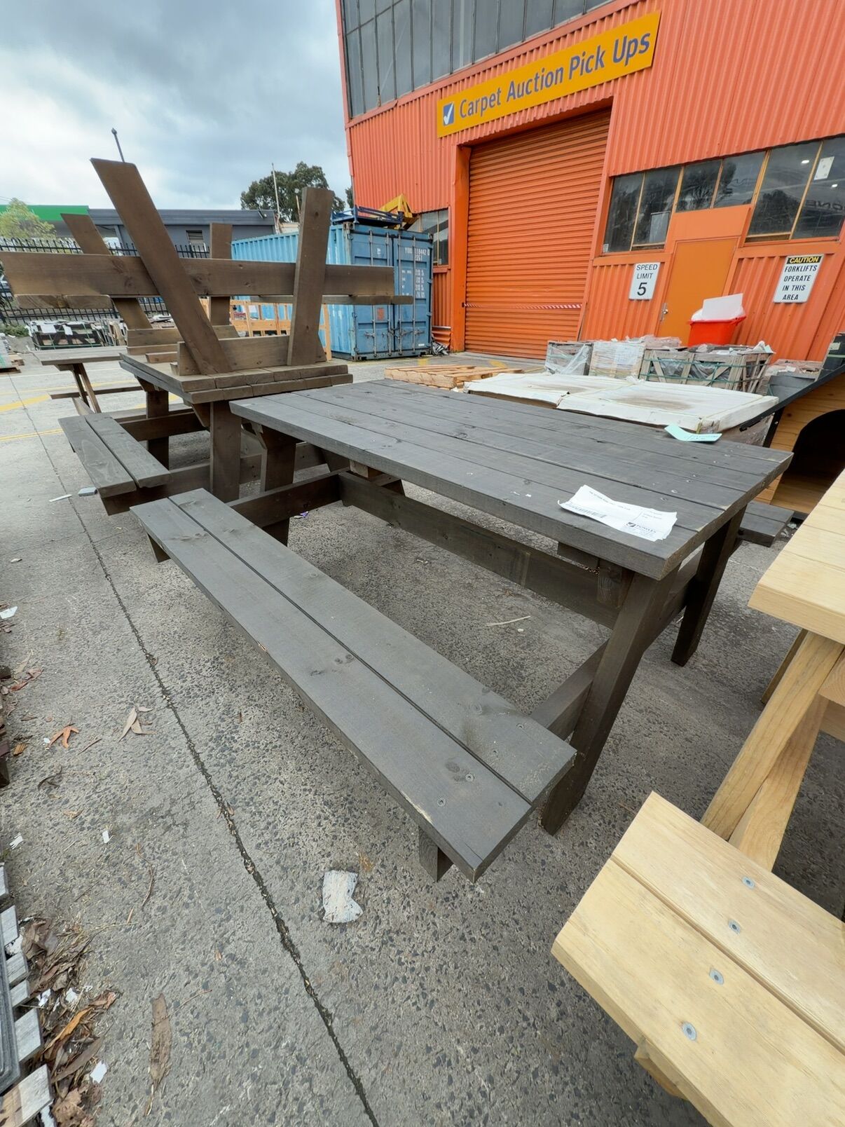 PINE OUTDOOR PICNIC TABLE - DARK STAIN PINE OUTDOOR PICNIC TABLE - DARK STAIN