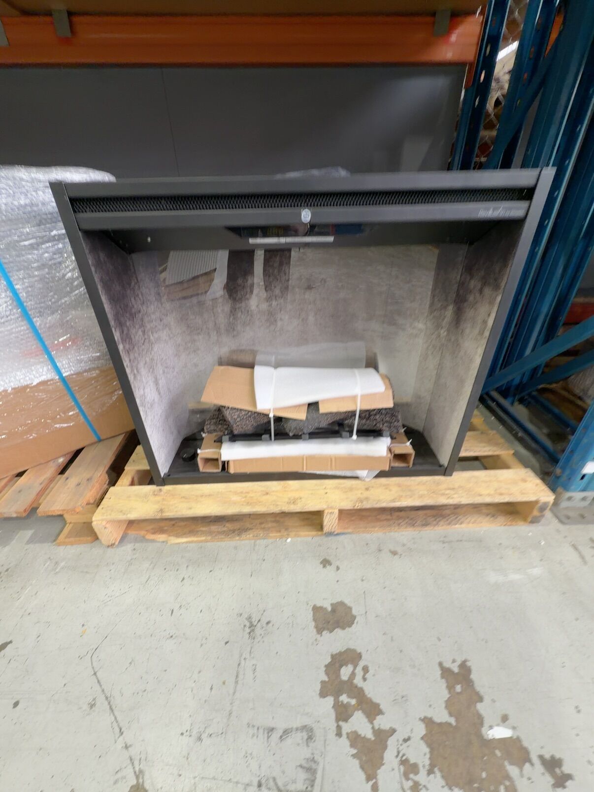 DAMAGED PACKAGING - DIMPLEX REVILLUSION 30" FIREBOX, BUILT IN WITH 2KW HEATING, RBF30C-AU RRP$1799 WITH 3 MONTH WARRANTY DAMAGED PACKAGING - DIMPLEX REVILLUSION 30" FIREBOX, BUILT IN WITH 2KW HEATING, RBF30C-AU RRP$1799 WITH 3 MONTH WARRANTY