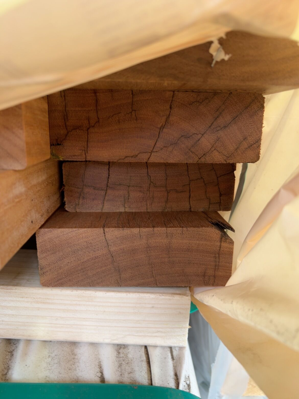 140X45 FEATURE GRADE SPOTTED GUM 140X45 FEATURE GRADE SPOTTED GUM