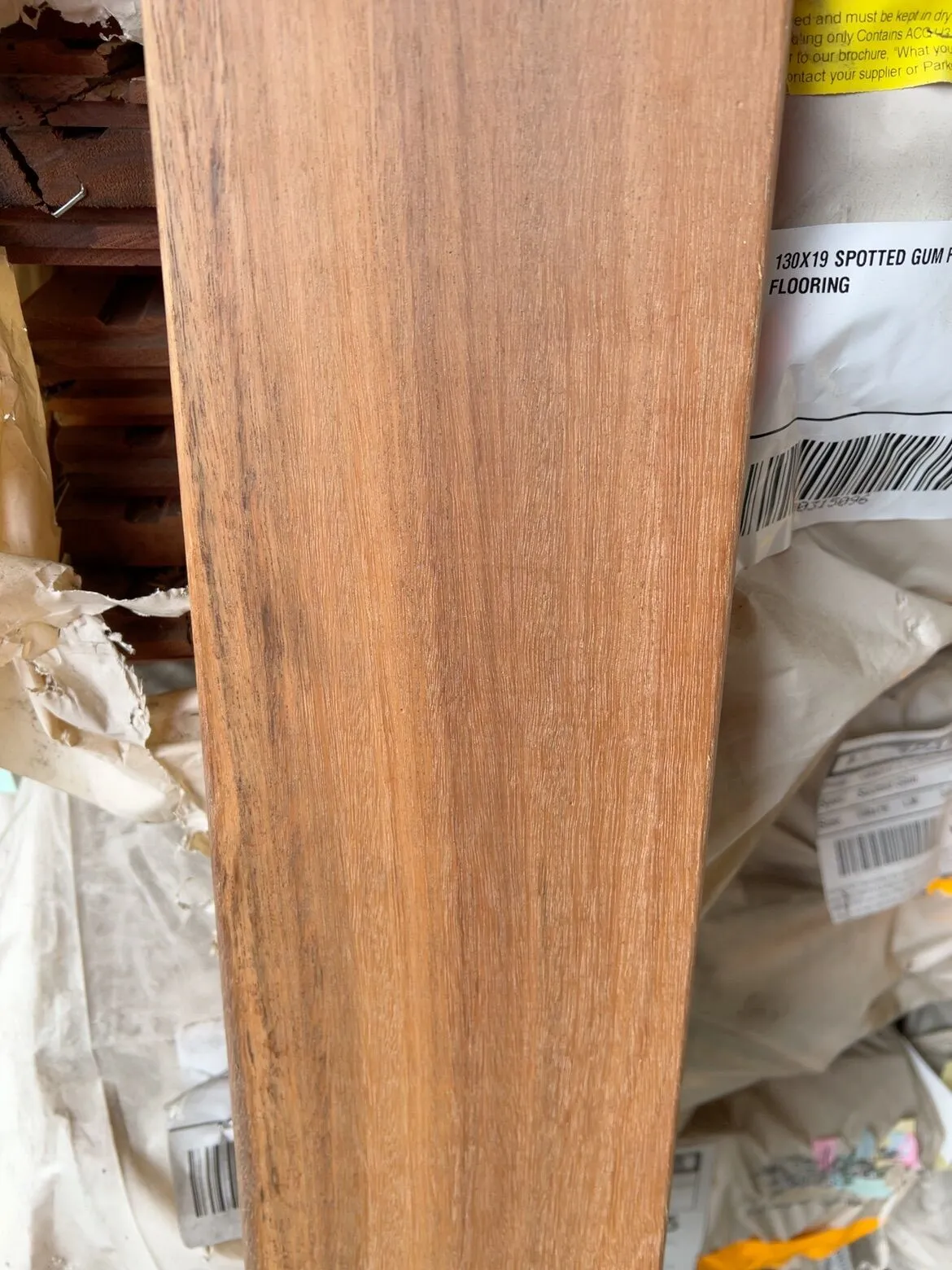 135X19 SPOTTED GUM FEATURE GRADE DECKING- (PACK CONSISTS OF RANDOM SHORT LENGTHS) 135X19 SPOTTED GUM FEATURE GRADE DECKING- (PACK CONSISTS OF RANDOM SHORT LENGTHS)