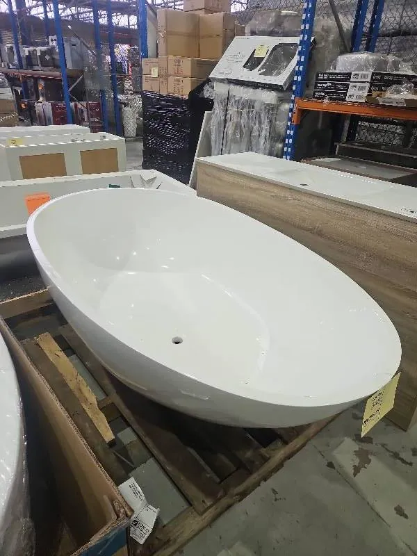 DELIGHT EGG SHAPED SOLID SURFACE GLOSS FREESTANDING BATH, 1780 X 980, SI8833-1780 RRP$3000 DELIGHT EGG SHAPED SOLID SURFACE GLOSS FREESTANDING BATH, 1780 X 980, SI8833-1780 RRP$3000