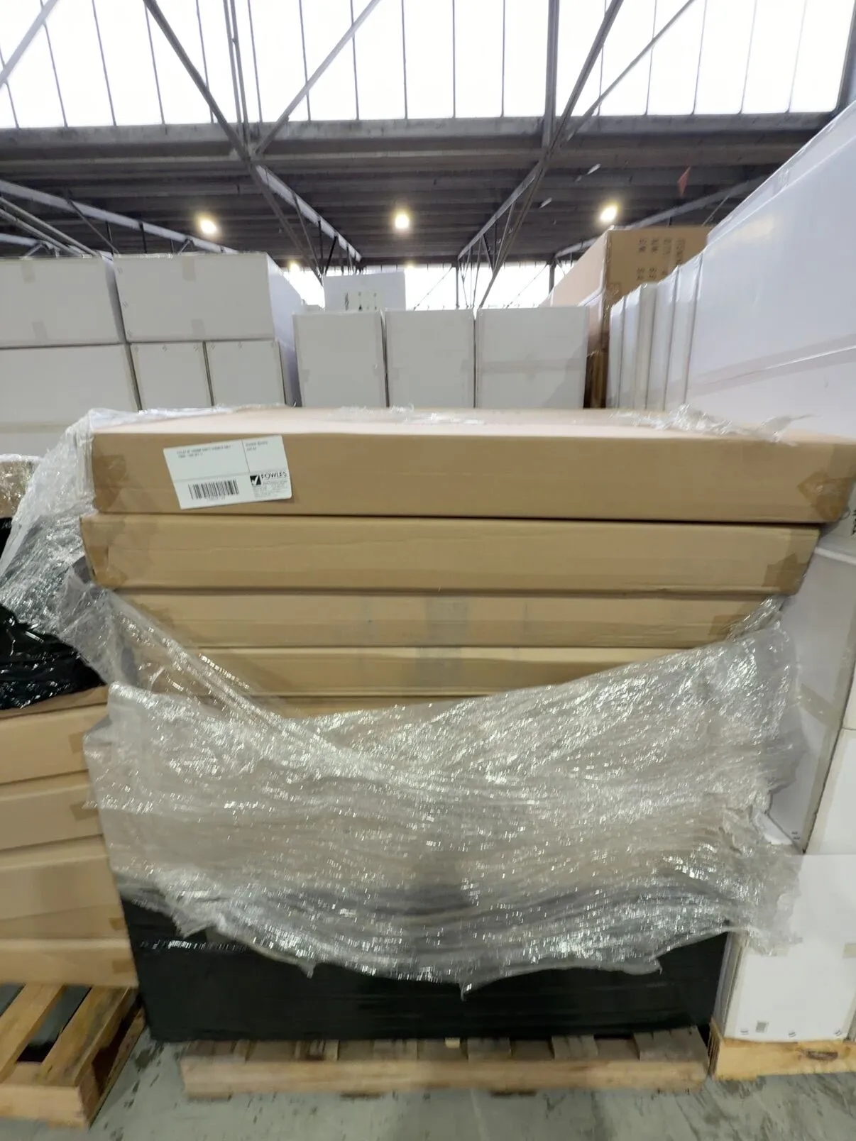 PALLET OF 1200MM VANITY CABINETS ONLY TS006-1200 QTY 11 PALLET OF 1200MM VANITY CABINETS ONLY TS006-1200 QTY 11