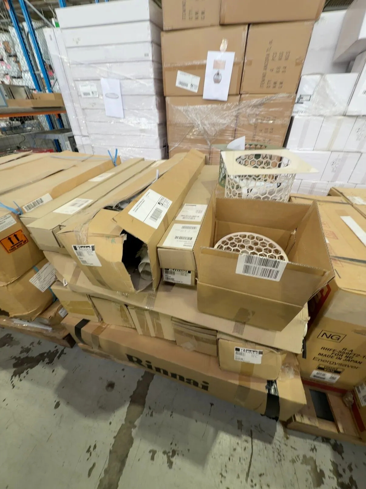 PALLET OF ASSORTED NEW RINNAI FLUES & ACCESSORIES, SOLD AS IS NO WARRANTY PALLET OF ASSORTED NEW RINNAI FLUES & ACCESSORIES, SOLD AS IS NO WARRANTY