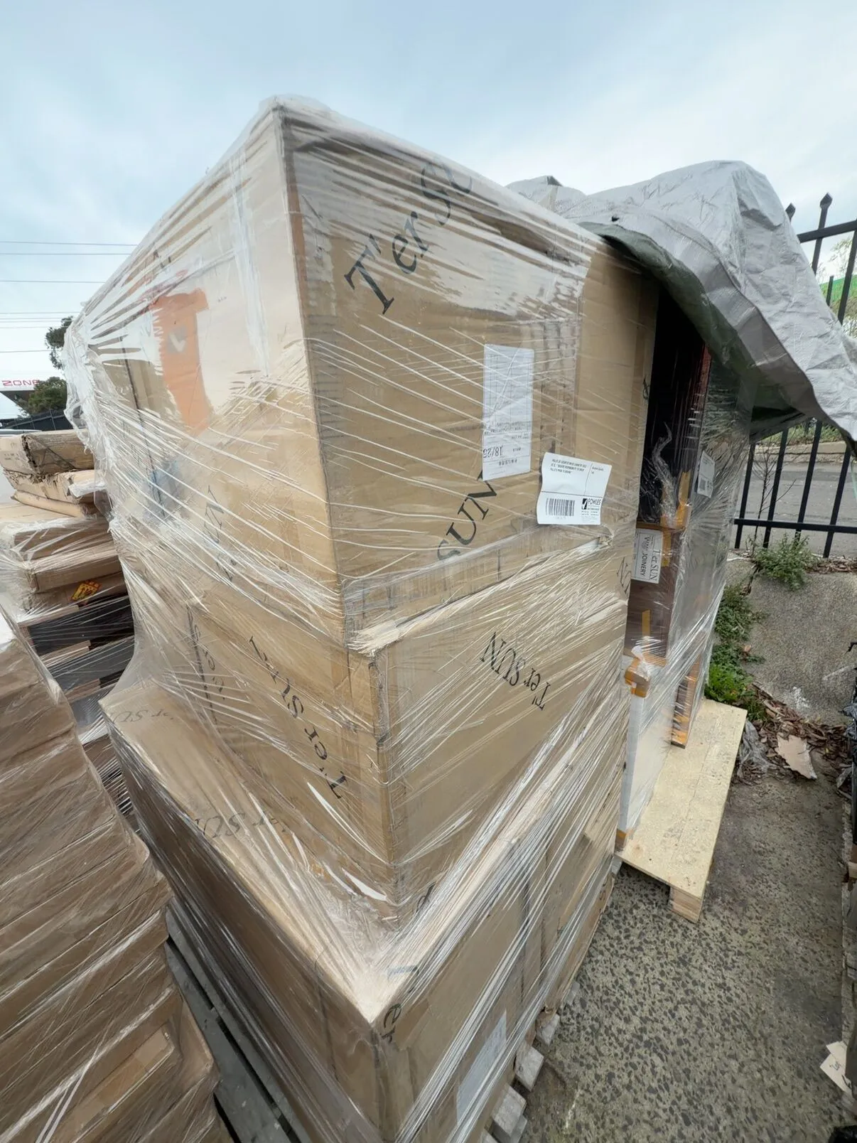 PALLET OF ASSORTED MIXED CABINETRY SOLD AS IS, **BIDDERS RESPONSIBILITY TO CHECK PALLETS PRIOR TO BIDDING** PALLET OF ASSORTED MIXED CABINETRY SOLD AS IS, **BIDDERS RESPONSIBILITY TO CHECK PALLETS PRIOR TO BIDDING**