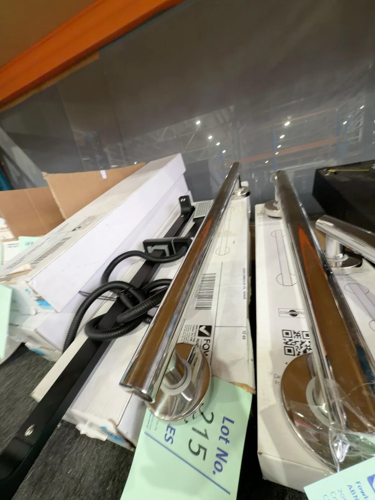 CARE & ECLIPSE GRAB RAIL 600MM, POLISHED S/S304 CONCEALED FIX, 1654640 CARE & ECLIPSE GRAB RAIL 600MM, POLISHED S/S304 CONCEALED FIX, 1654640