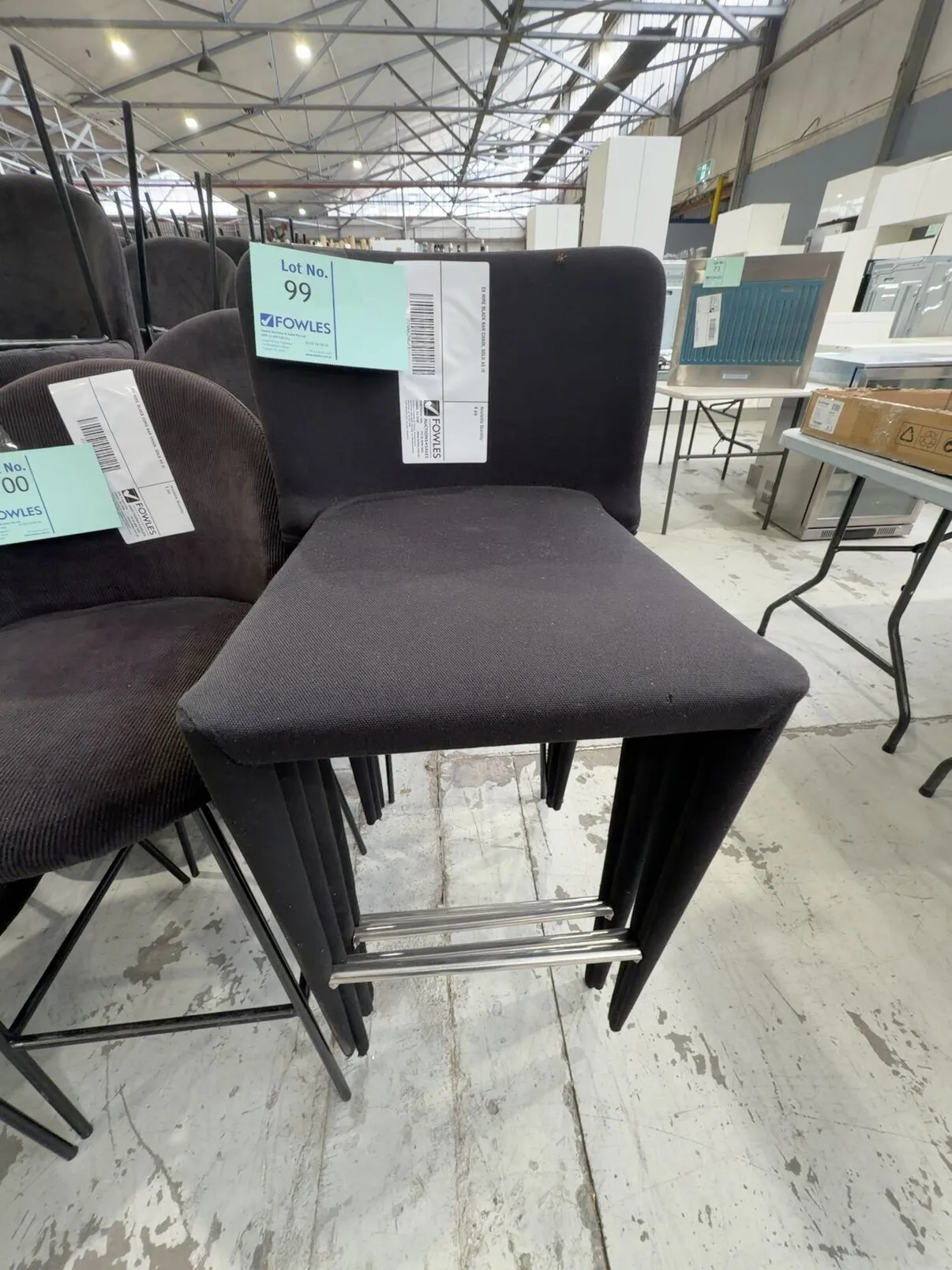EX HIRE BLACK BAR CHAIR, SOLD AS IS EX HIRE BLACK BAR CHAIR, SOLD AS IS