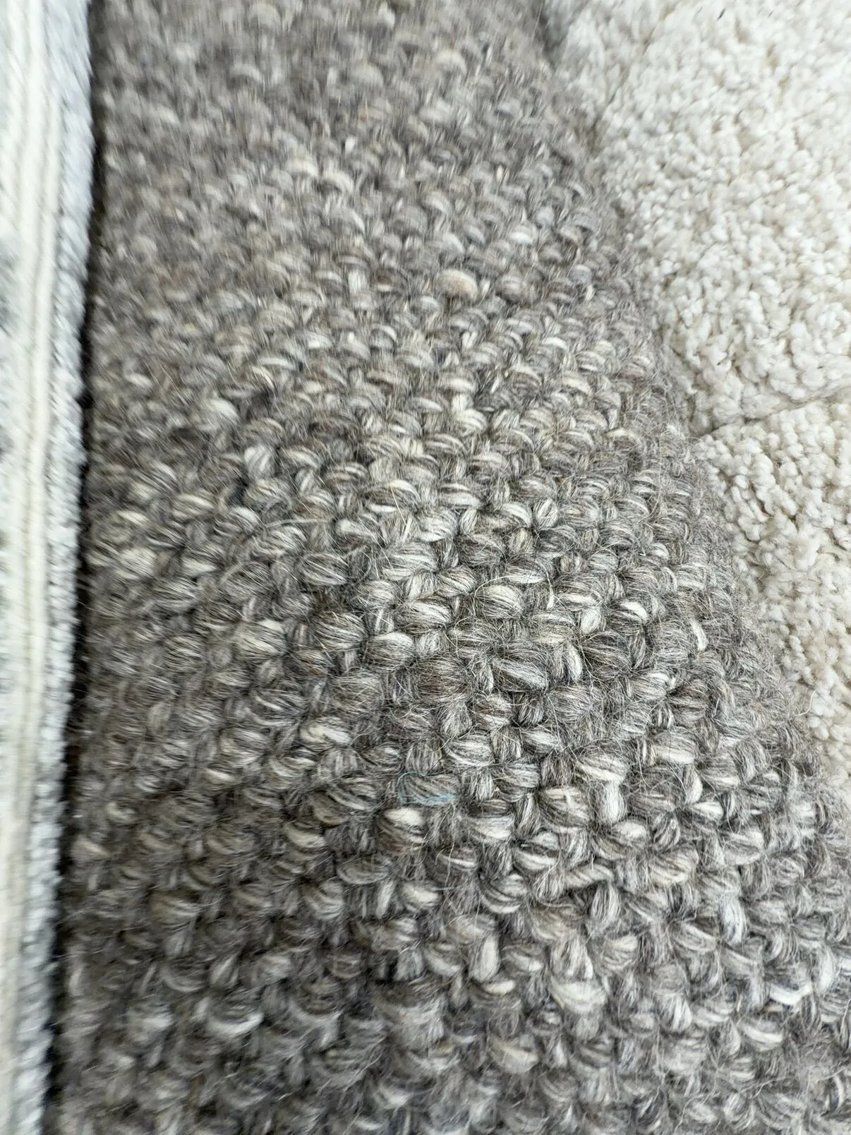 EX STAGING FURNITURE - FLOOR RUG, SOLD AS IS EX STAGING FURNITURE - FLOOR RUG, SOLD AS IS