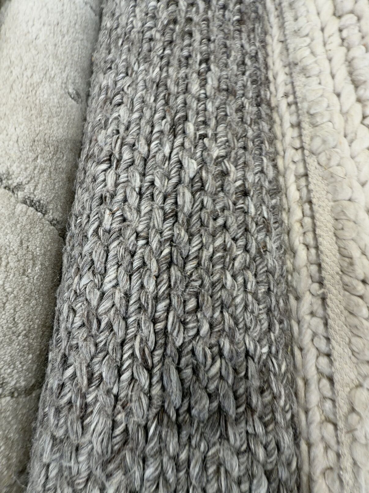 EX STAGING FURNITURE - FLOOR RUG, SOLD AS IS EX STAGING FURNITURE - FLOOR RUG, SOLD AS IS