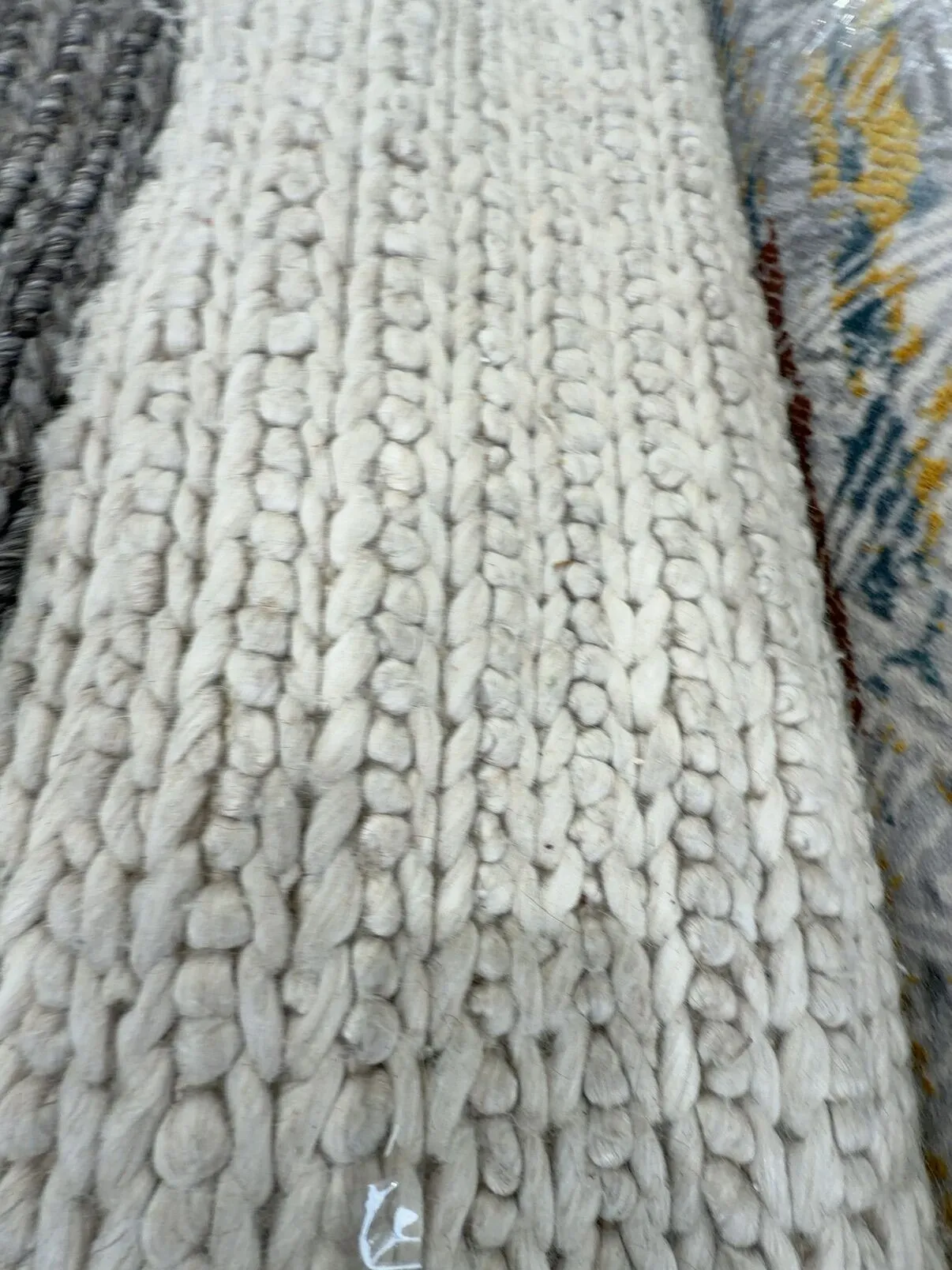 EX STAGING FURNITURE - FLOOR RUG, SOLD AS IS EX STAGING FURNITURE - FLOOR RUG, SOLD AS IS