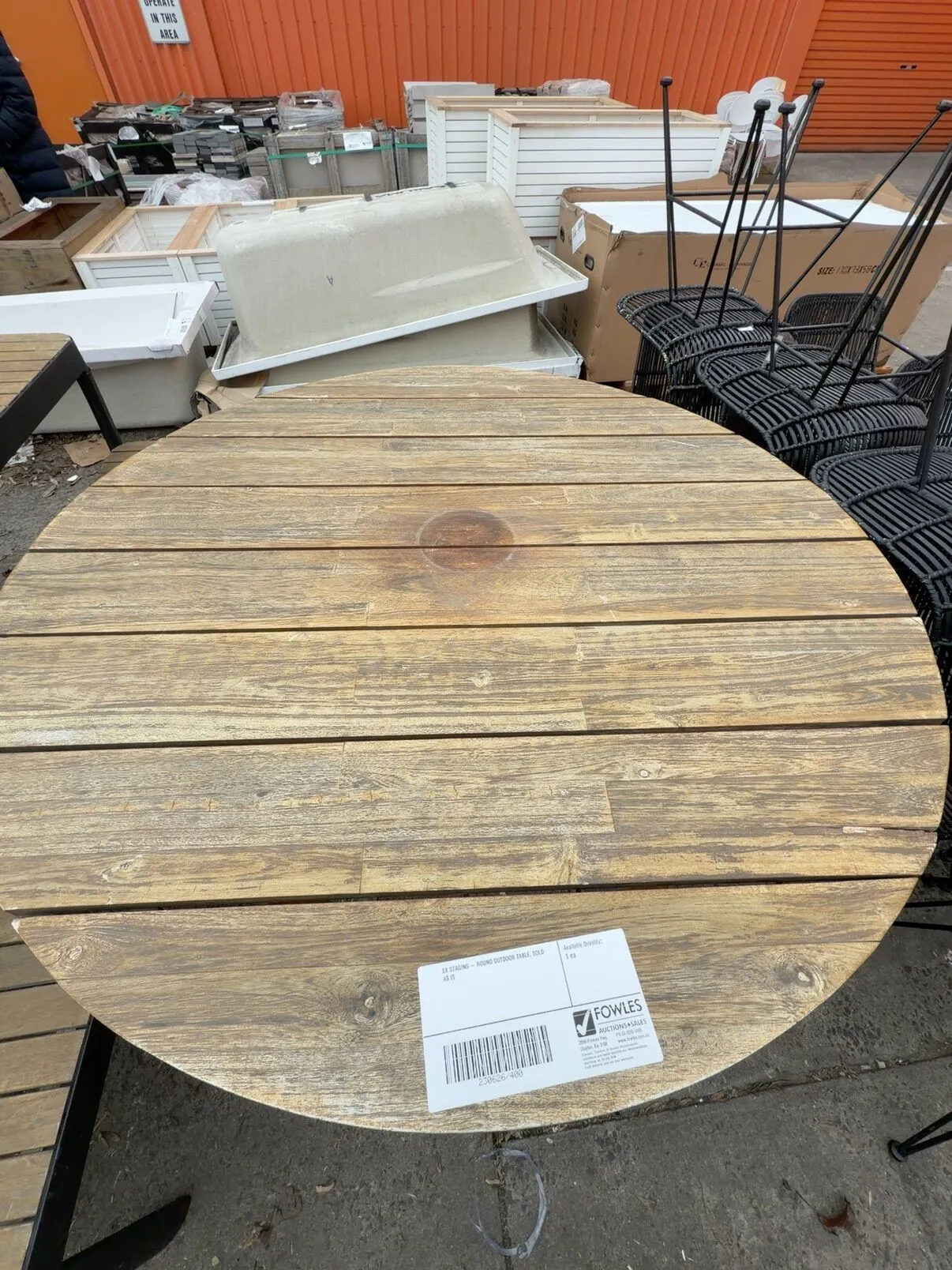 EX STAGING - ROUND OUTDOOR TABLE, SOLD AS IS EX STAGING - ROUND OUTDOOR TABLE, SOLD AS IS