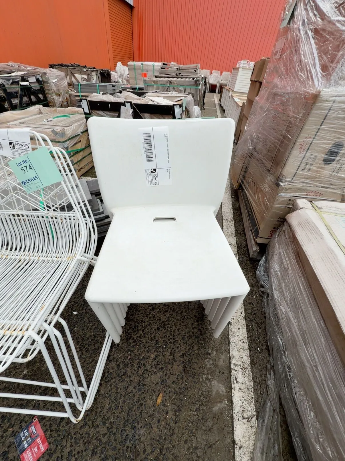 EX STAGING - WHITE OUTDOOR CHAIR SOLD AS IS EX STAGING - WHITE OUTDOOR CHAIR SOLD AS IS