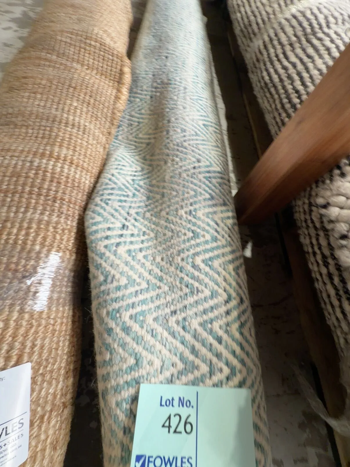 EX STAGING - ZIG ZAG RUG, SOLD AS IS EX STAGING - ZIG ZAG RUG, SOLD AS IS
