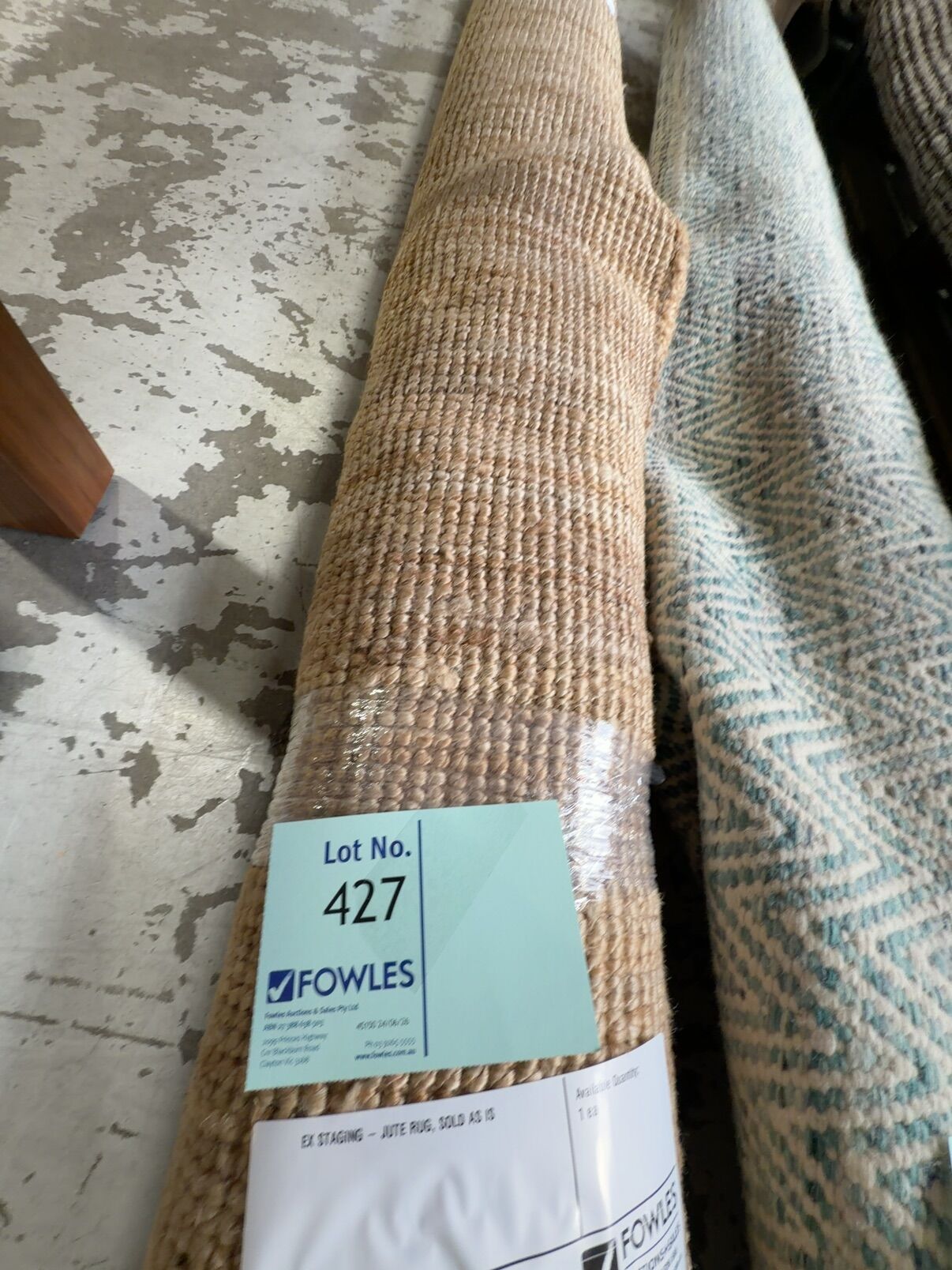 EX STAGING - JUTE RUG, SOLD AS IS EX STAGING - JUTE RUG, SOLD AS IS