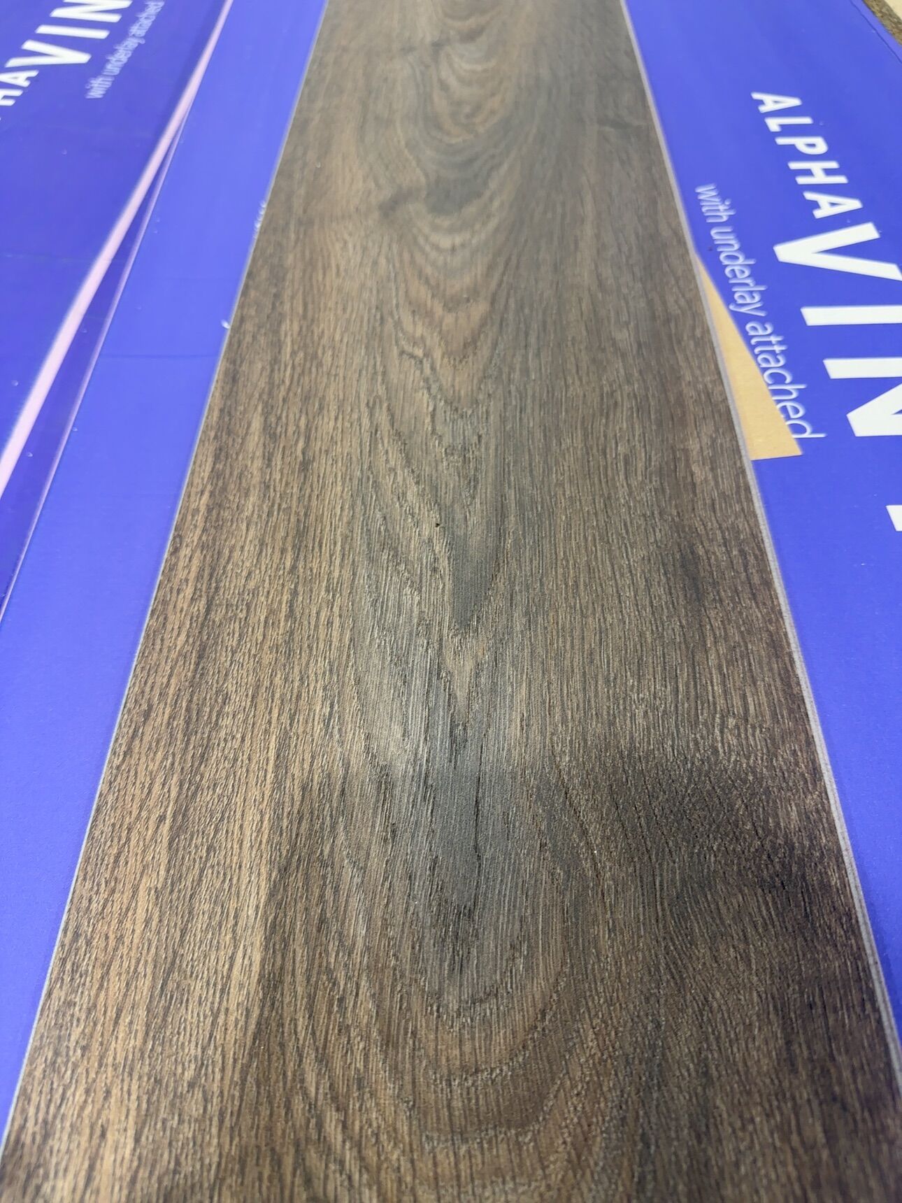 Quick-Step Bloom Autumn Oak Chocolate (1.873) Quick-Step Bloom Autumn Oak Chocolate (1.873)