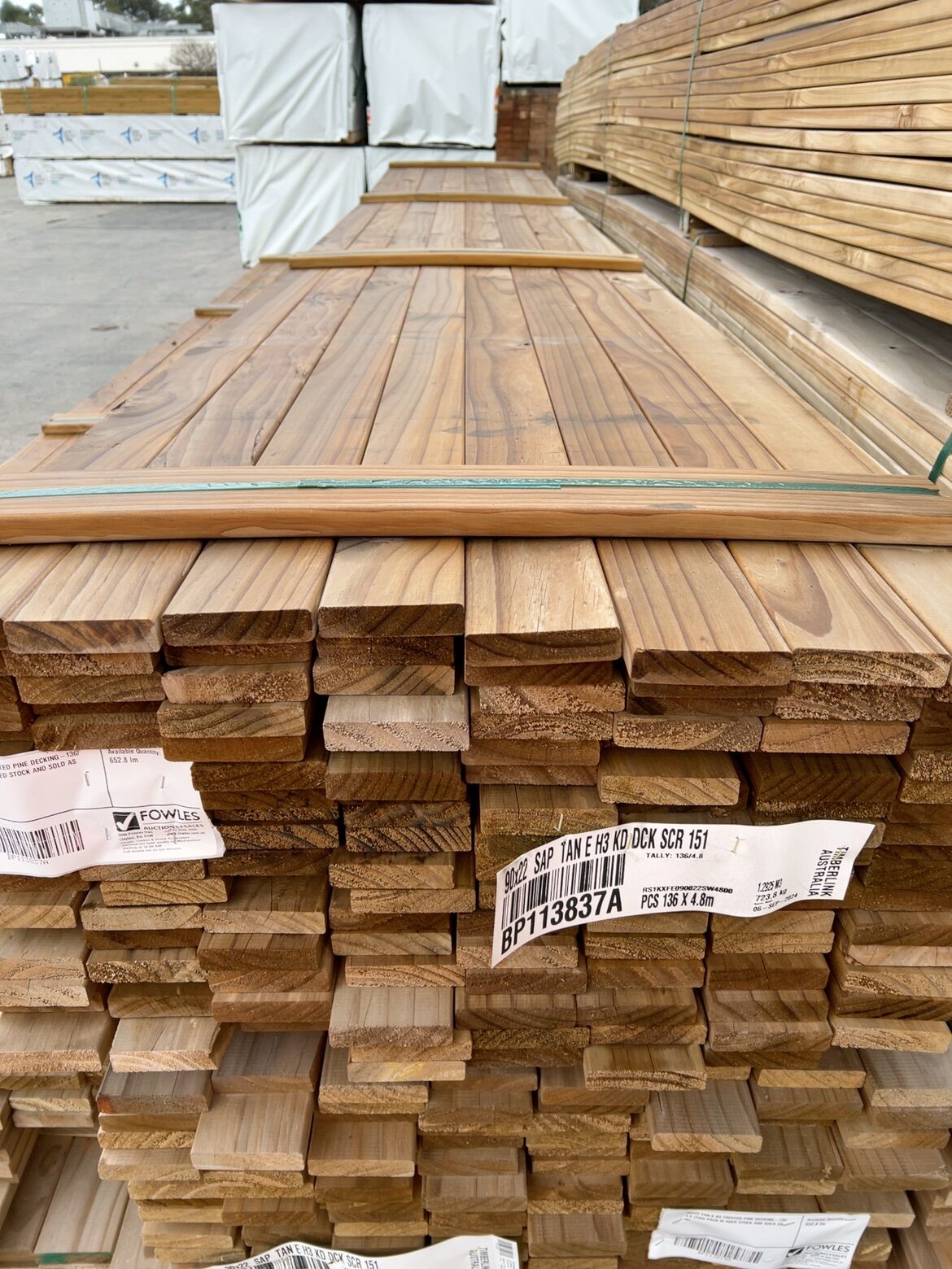 90X22 TAN E H3 TREATED PINE DECKING-136/4.8 (THIS PACK IS AGED STOCK AND SOLD AS IS) 90X22 TAN E H3 TREATED PINE DECKING-136/4.8 (THIS PACK IS AGED STOCK AND SOLD AS IS)