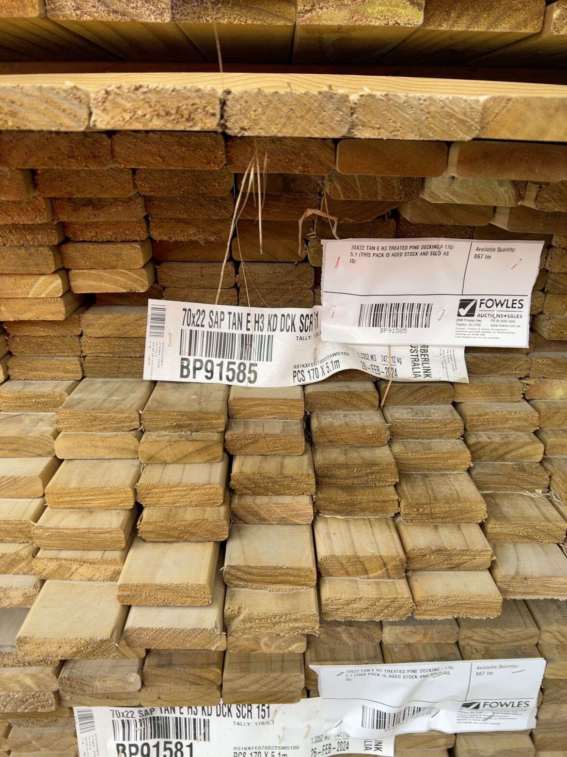 70X22 TAN E H3 TREATED PINE DECKING-170/5.1 (THIS PACK IS AGED STOCK AND SOLD AS IS) 70X22 TAN E H3 TREATED PINE DECKING-170/5.1 (THIS PACK IS AGED STOCK AND SOLD AS IS)