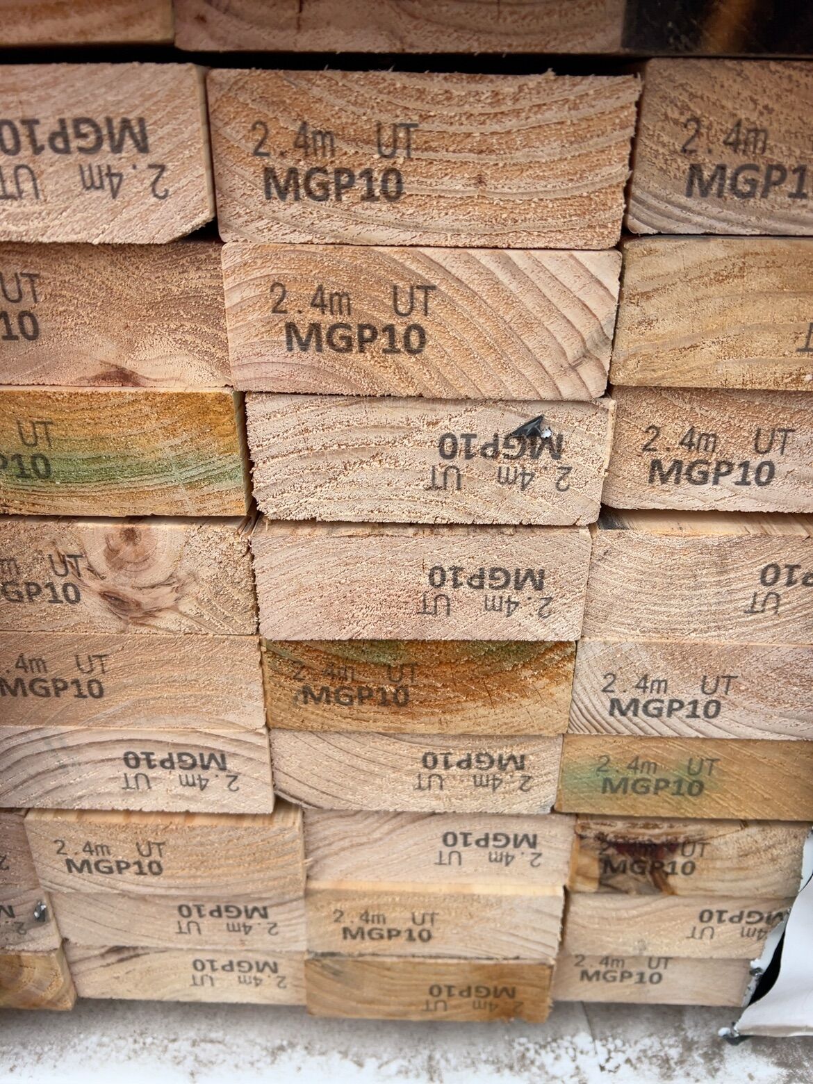 120X45 MGP10 PINE-84/2.4 (THIS PACK IS AGED STOCK AND SOLD AS IS) 120X45 MGP10 PINE-84/2.4 (THIS PACK IS AGED STOCK AND SOLD AS IS)