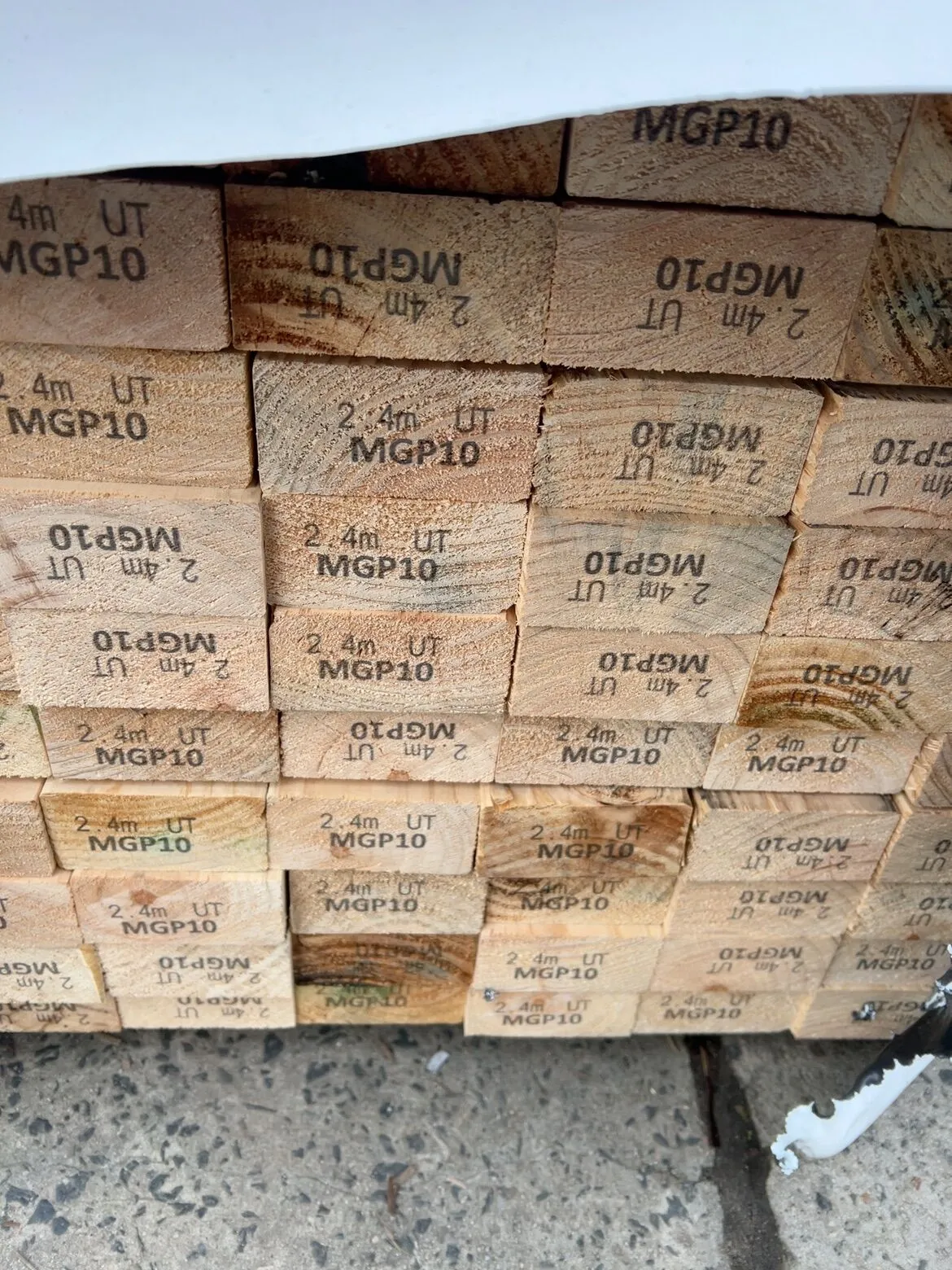 90X45 MGP10 PINE-112/2.4 (THIS PACK IS AGED STOCK AND SOLD AS IS) 90X45 MGP10 PINE-112/2.4 (THIS PACK IS AGED STOCK AND SOLD AS IS)