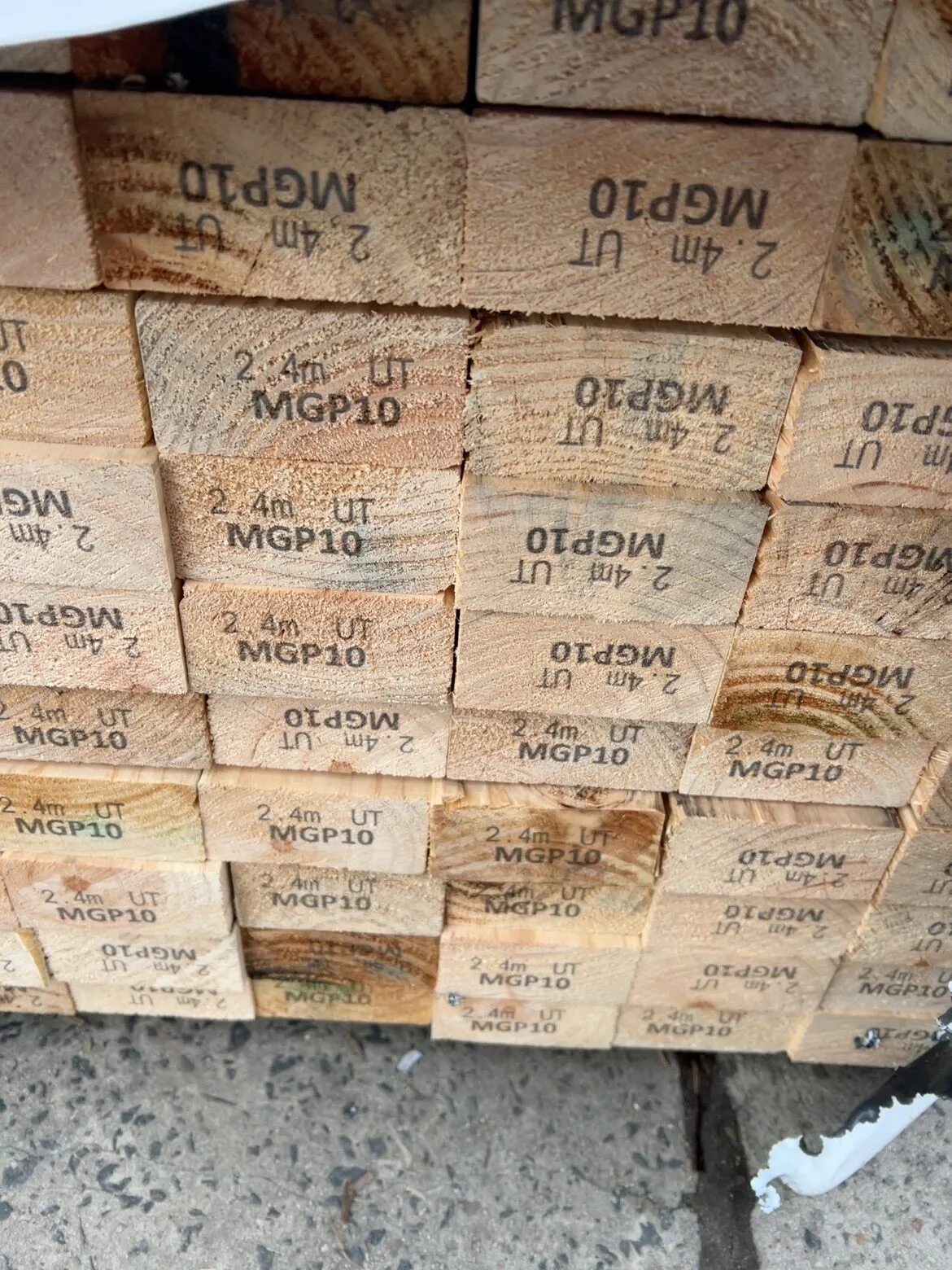 90X45 MGP10 PINE-112/2.4 (THIS PACK IS AGED STOCK AND SOLD AS IS) 90X45 MGP10 PINE-112/2.4 (THIS PACK IS AGED STOCK AND SOLD AS IS)